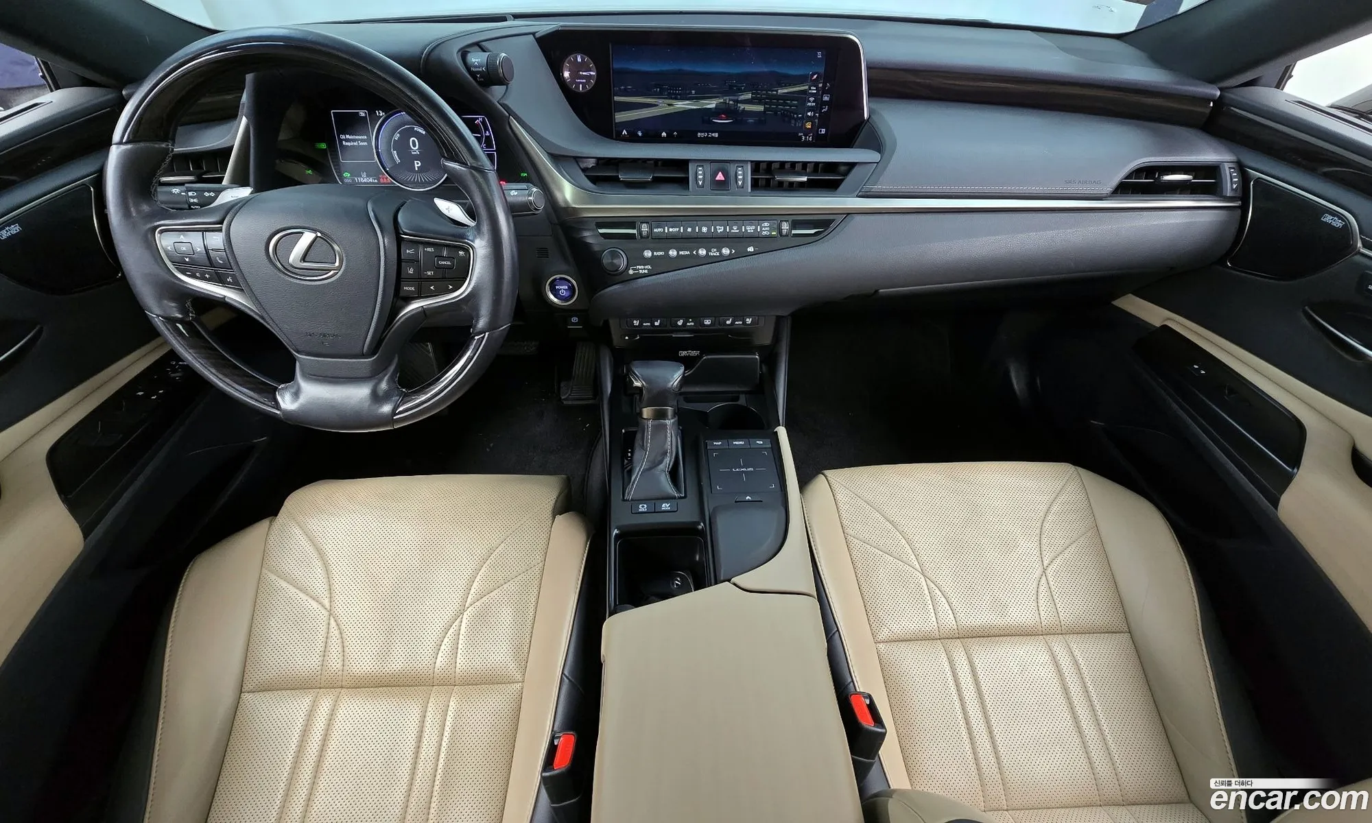 Lexus ES300h 7th Gen 2019 — 10