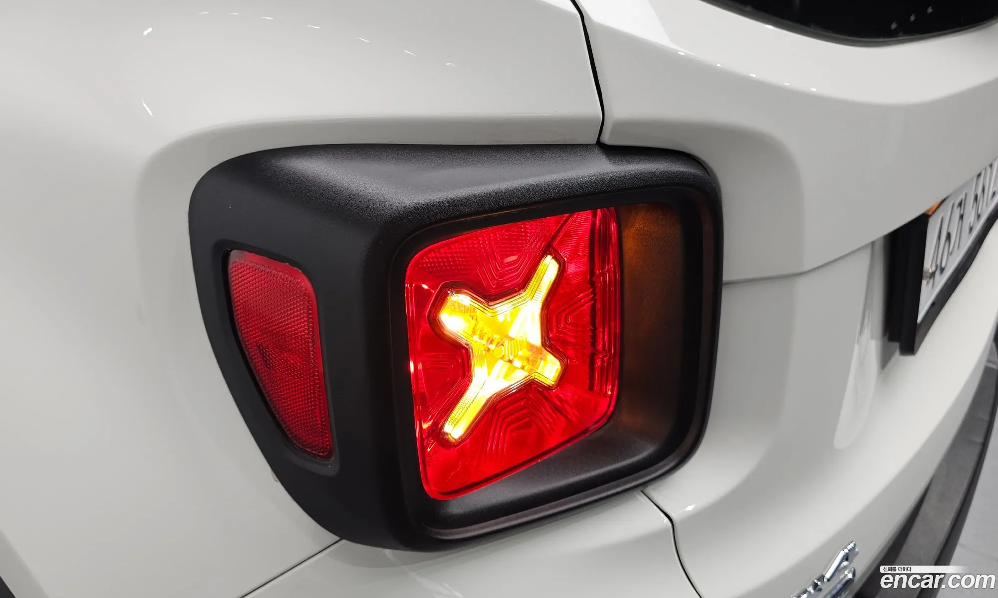 Jeep Renegade 2016 1C4BU0000GPD48444 — 25