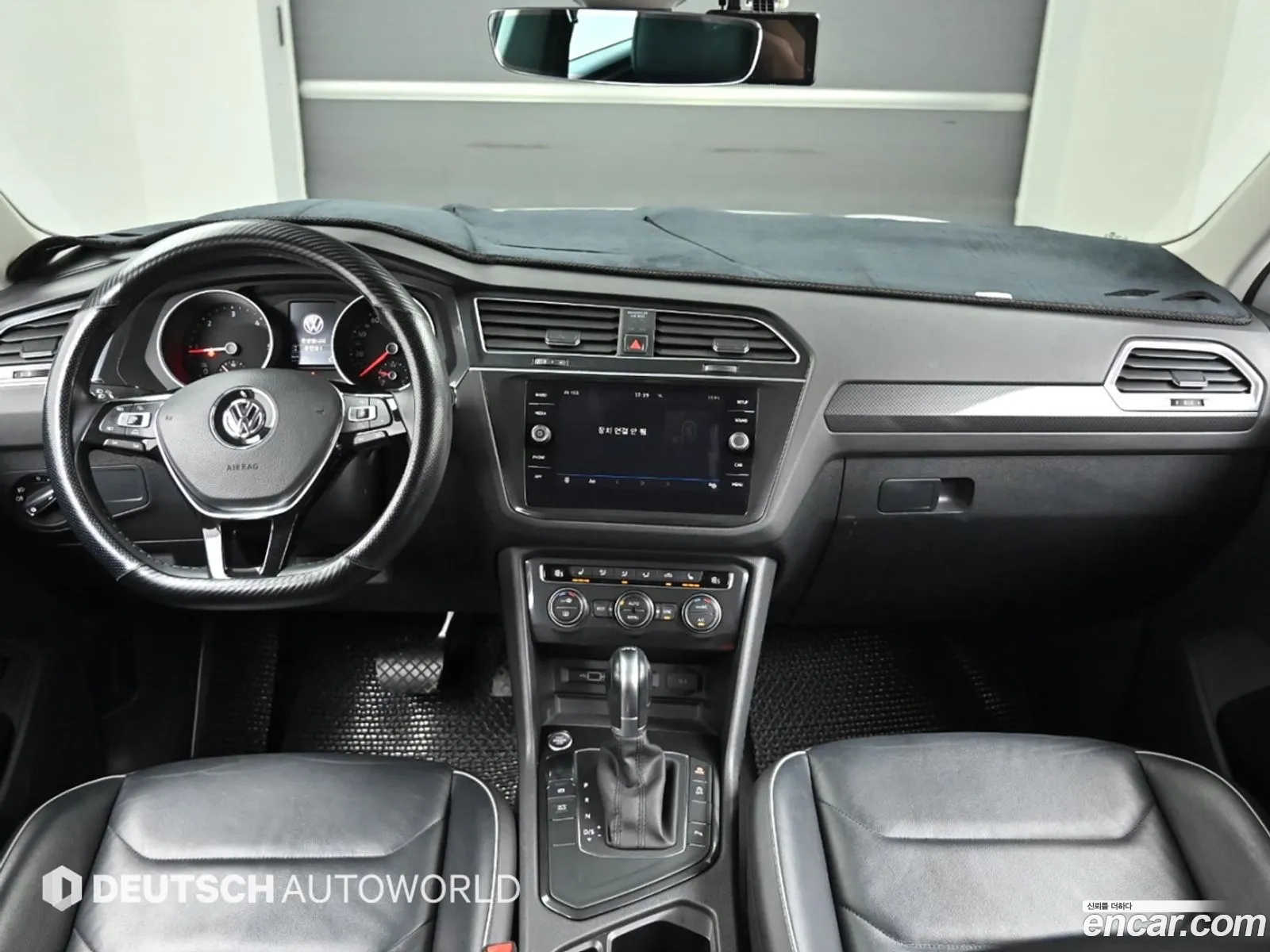 Volkswagen Tiguan 2018 — 12