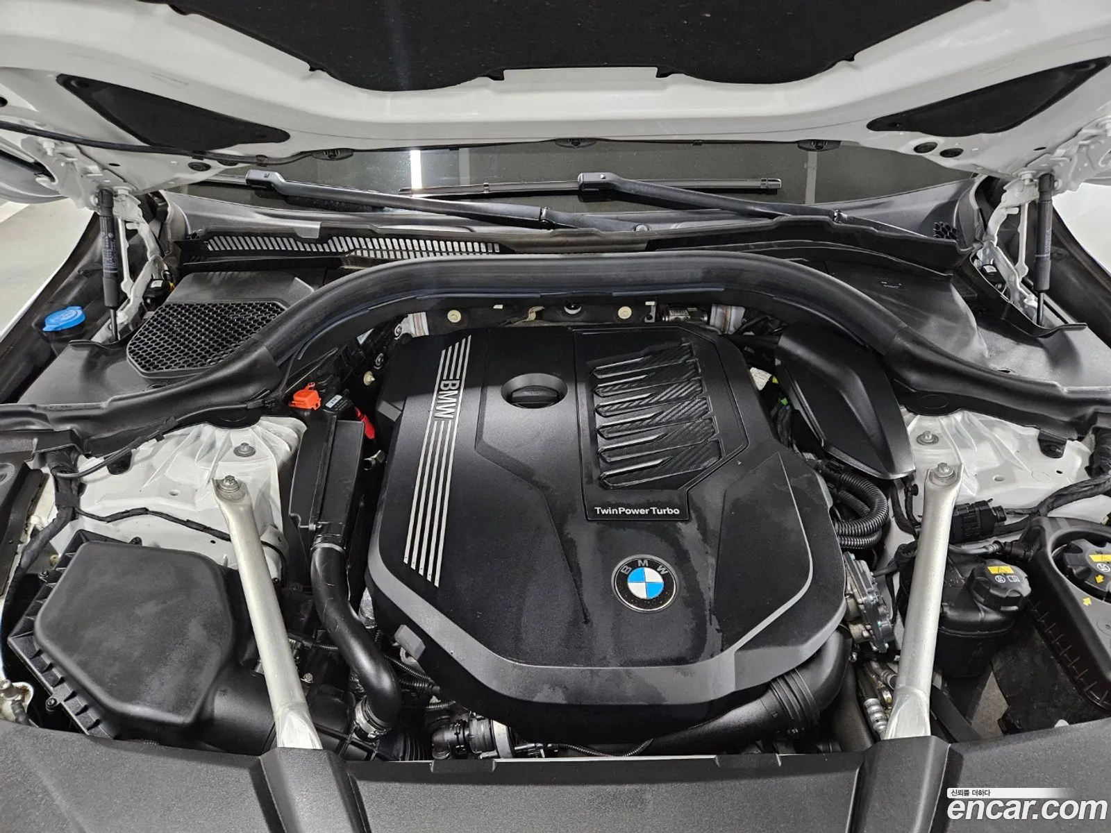 BMW 6 Series GT 2021 — 18