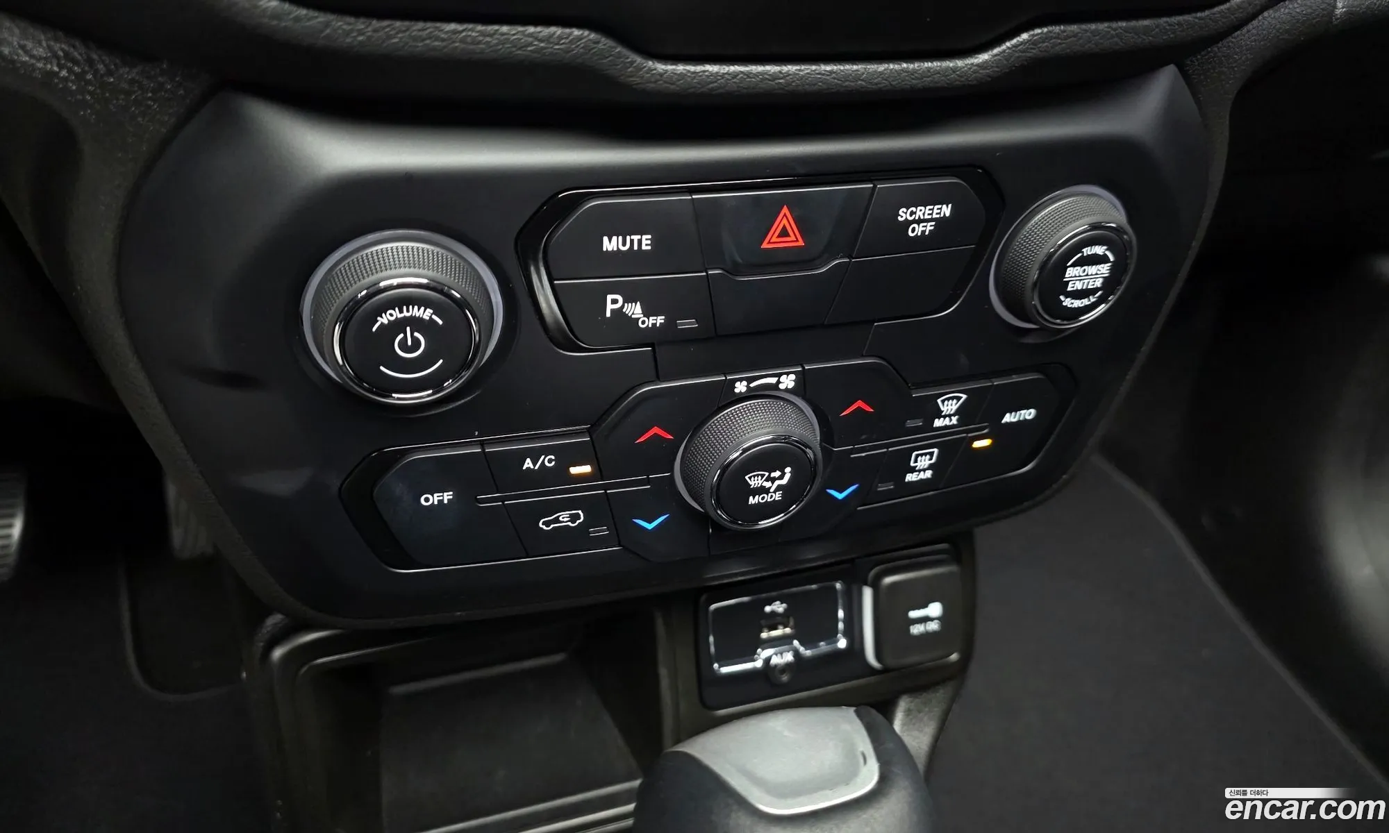 Jeep Renegade 2022 — 17