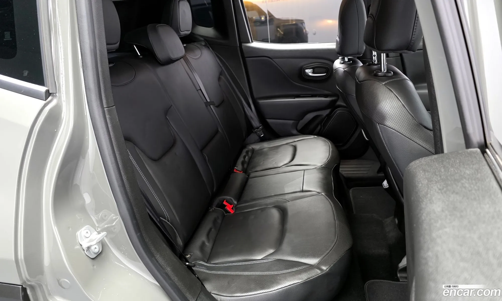 Jeep Renegade 2022 — 14
