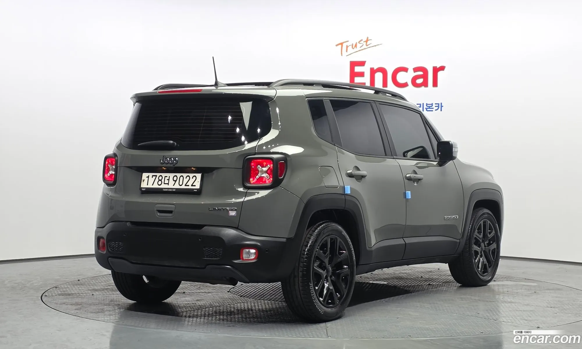 Jeep Renegade 2022 — 28