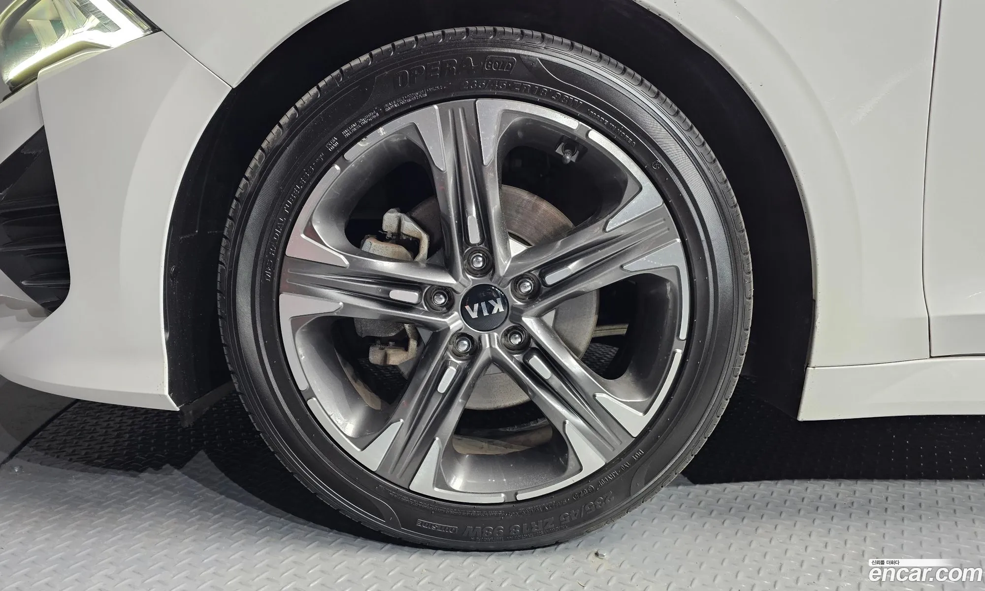 Kia K5 2021 — 10