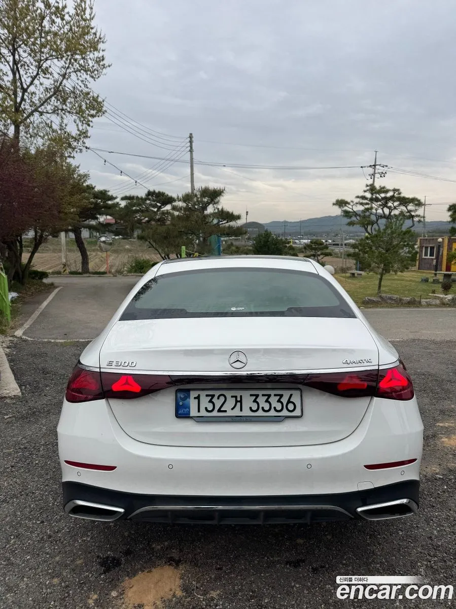 Mercedes-Benz E-Class W214 2024 — 10