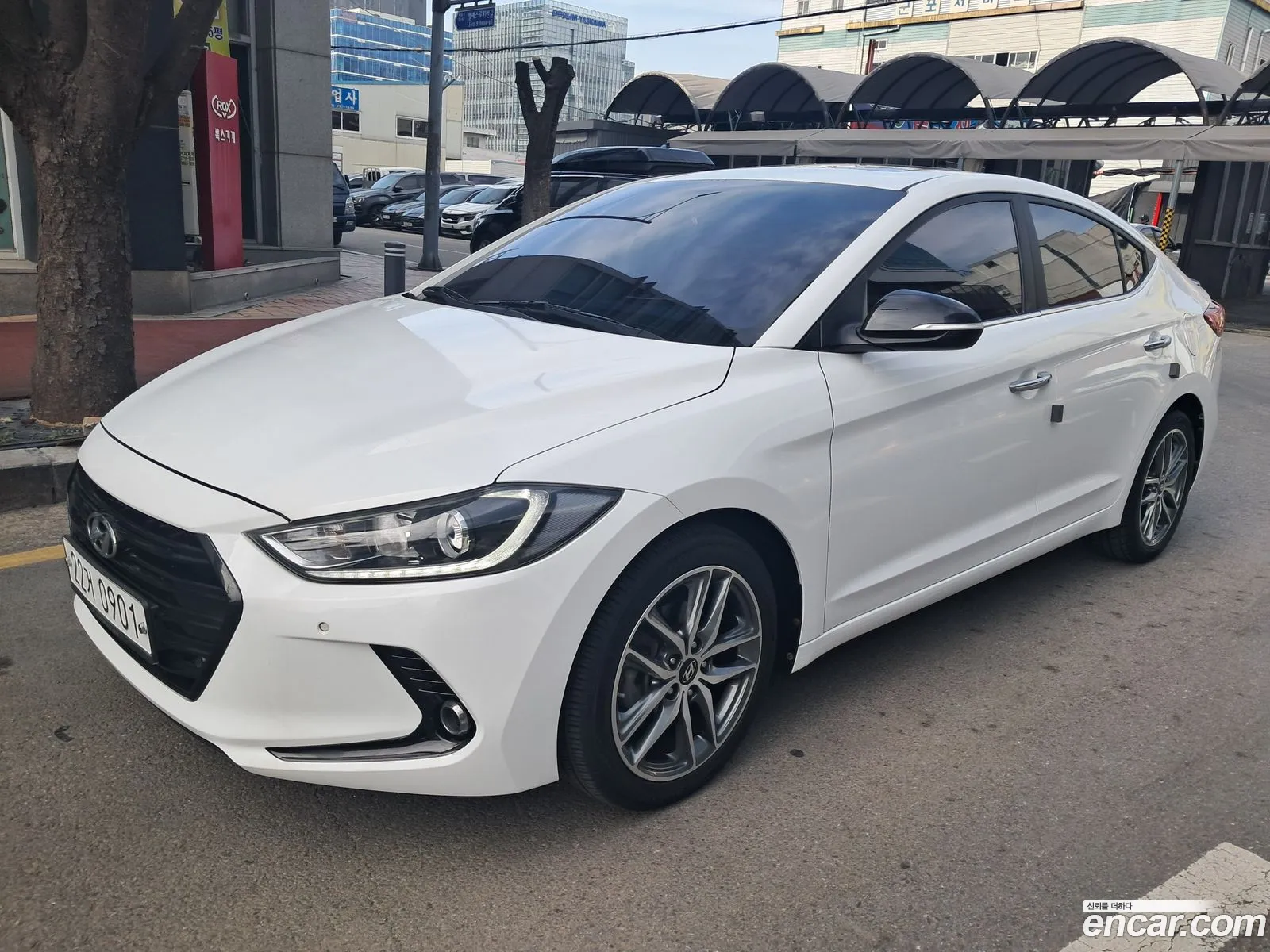 Hyundai Elantra AD 2015 — 2