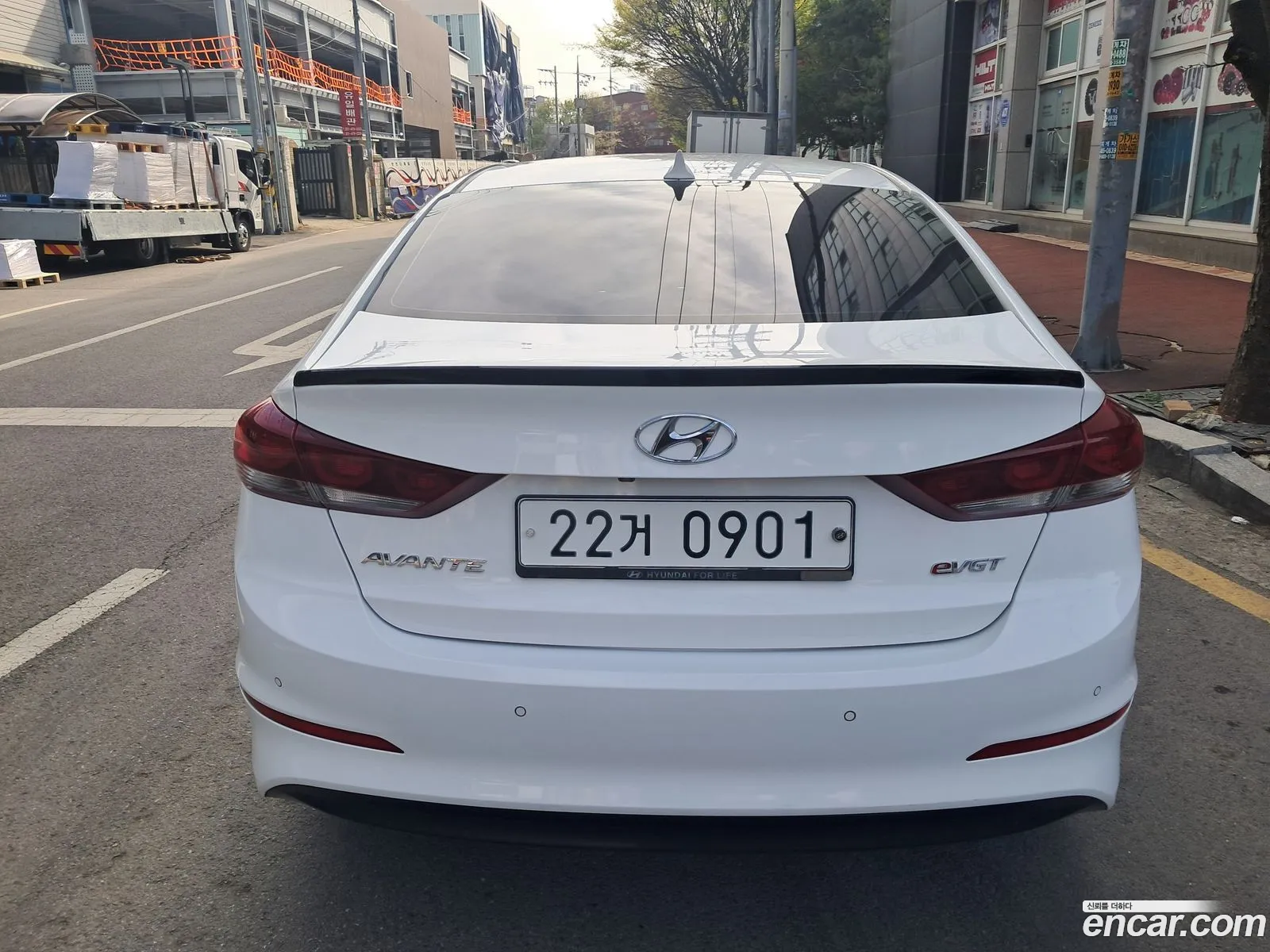 Hyundai Elantra AD 2015 — 18