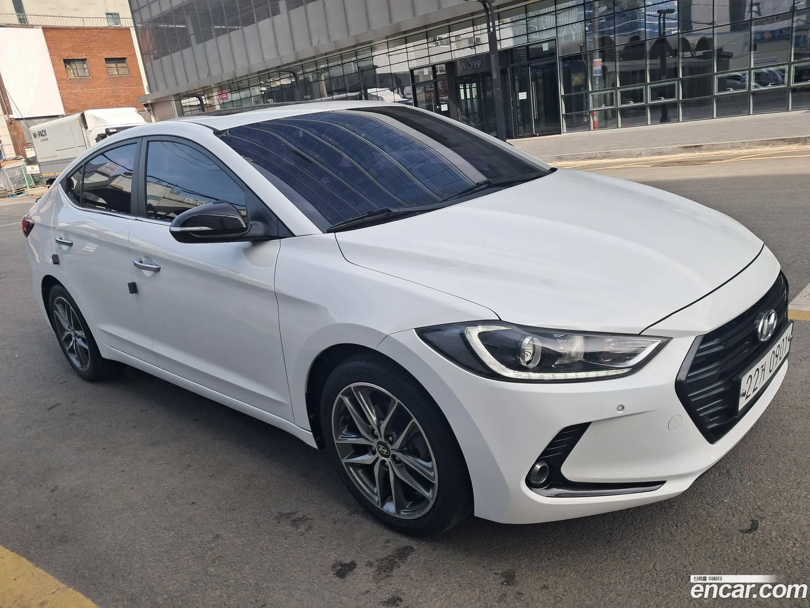 Hyundai Elantra AD 2015 — 6