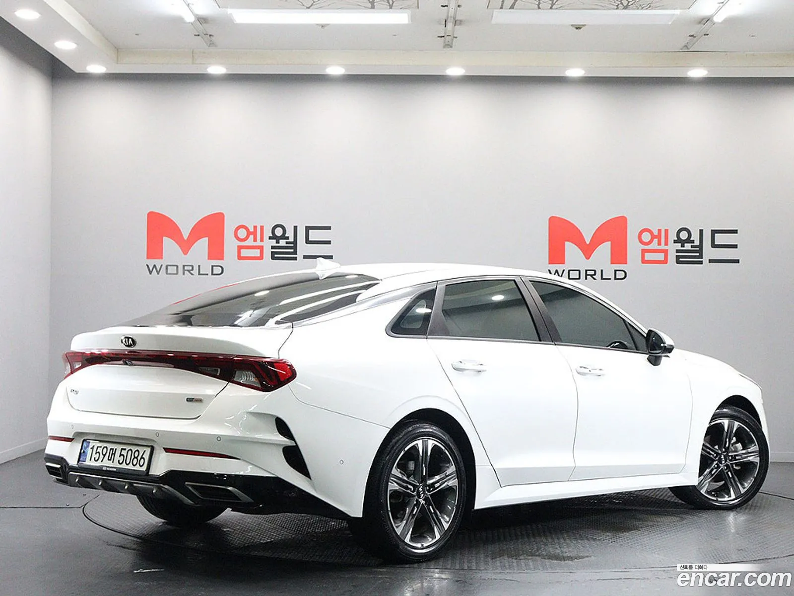 Kia K5 Hybrid 2021 — 8