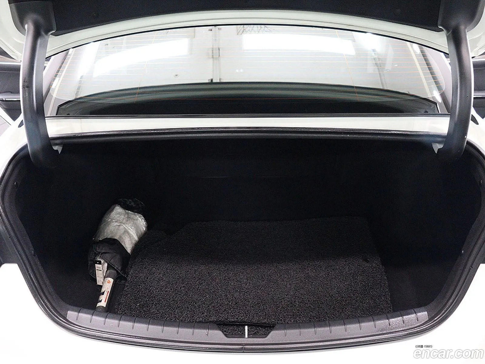Kia K5 Hybrid 2021 — 18