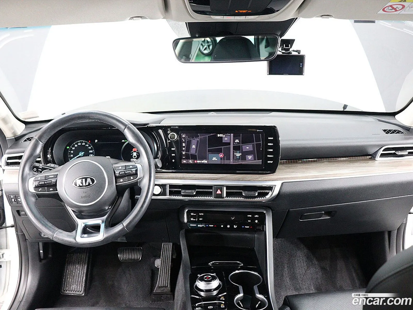 Kia K5 Hybrid 2021 — 2