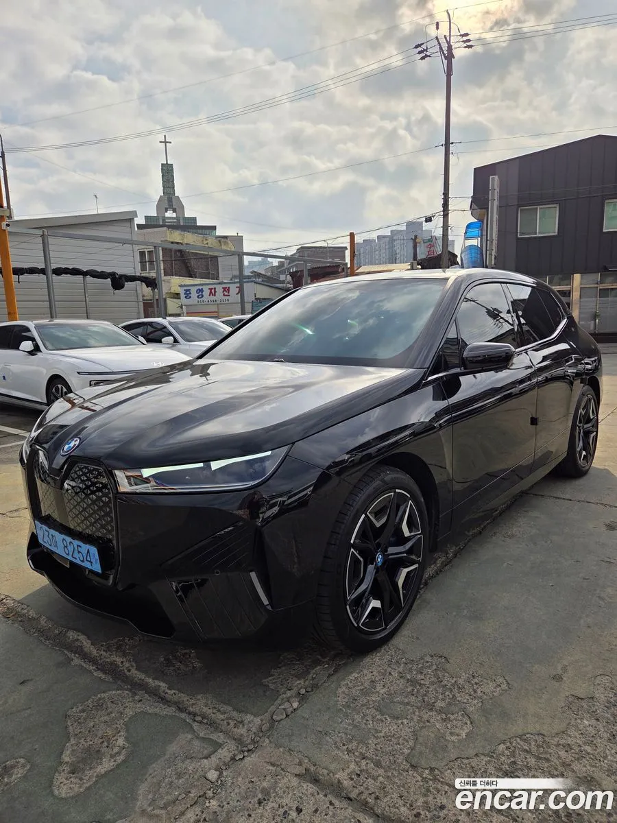 BMW iX 2024 — 13