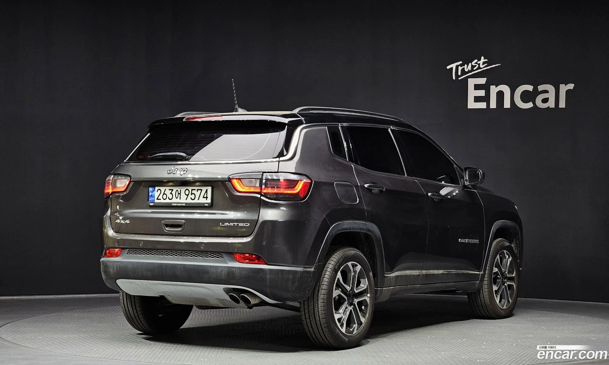 Jeep Compass 2022 3C4NJDCB6NT174222 — 12