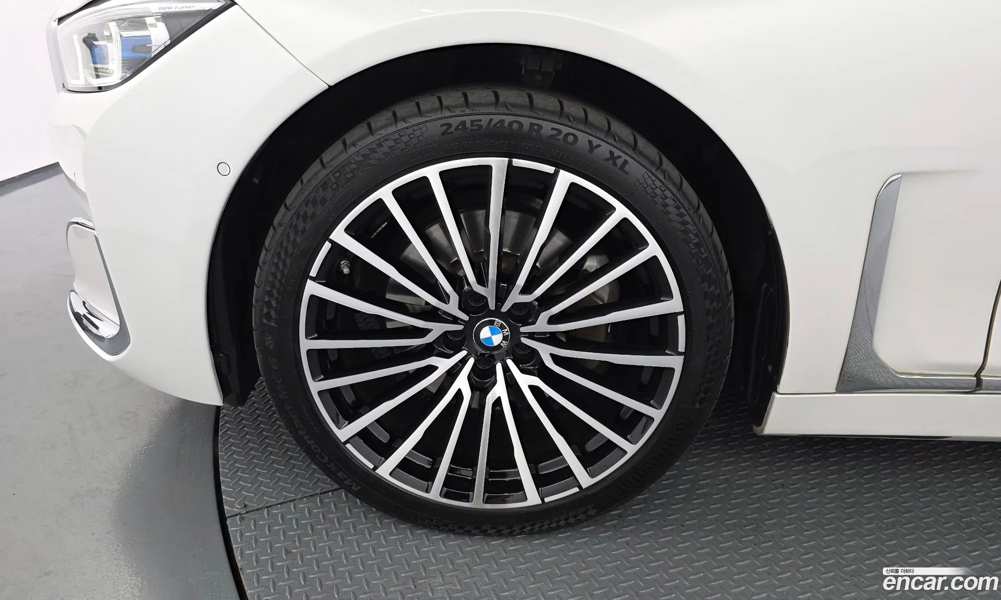 BMW 7 Series 2020 — 25