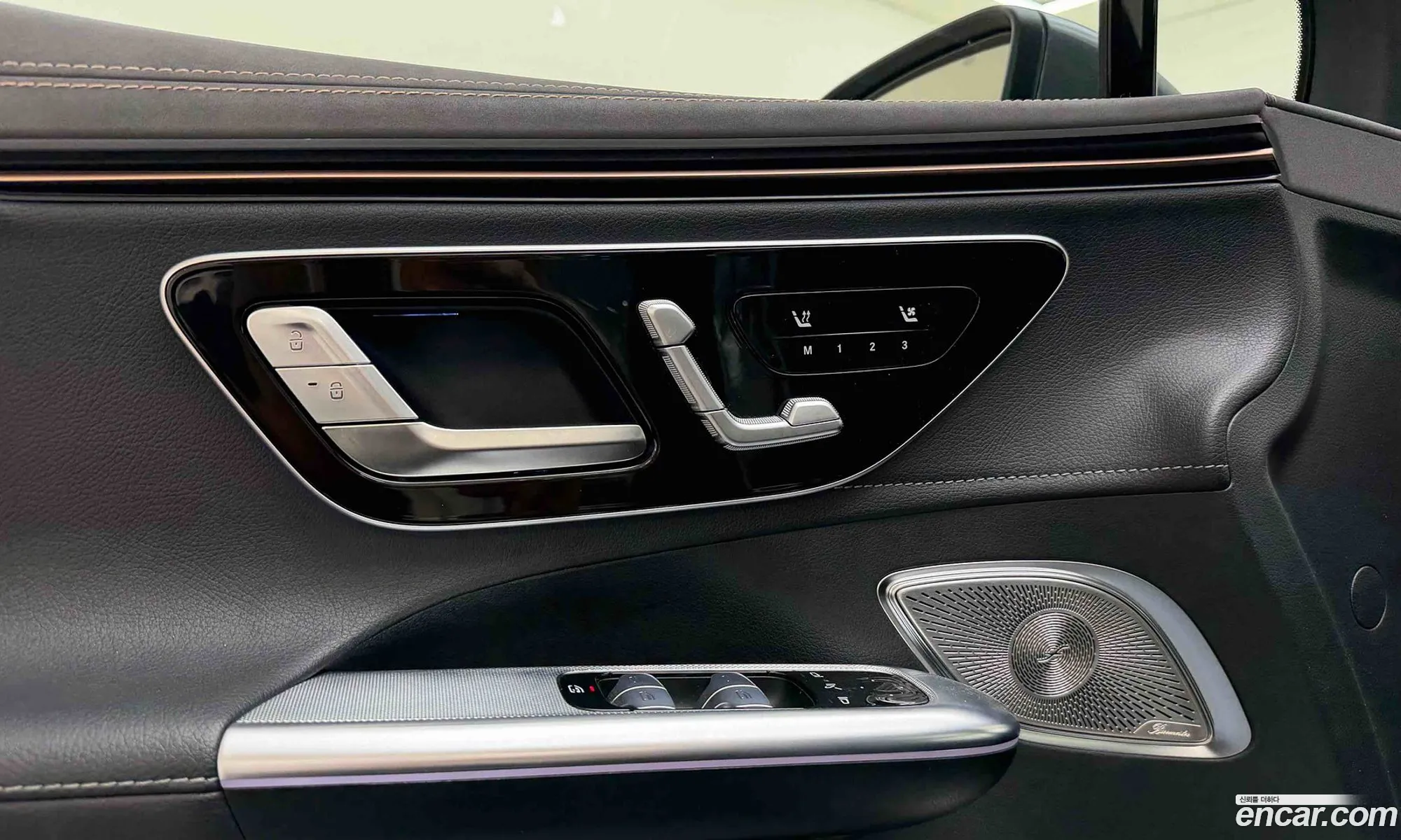 Mercedes-Benz EQE SUV X294 2025 — 14