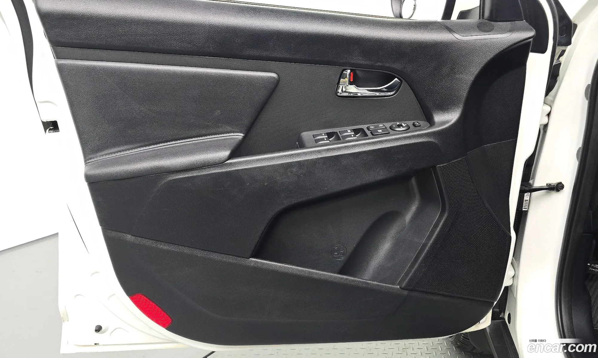 Kia Sportage R 2013 — 12