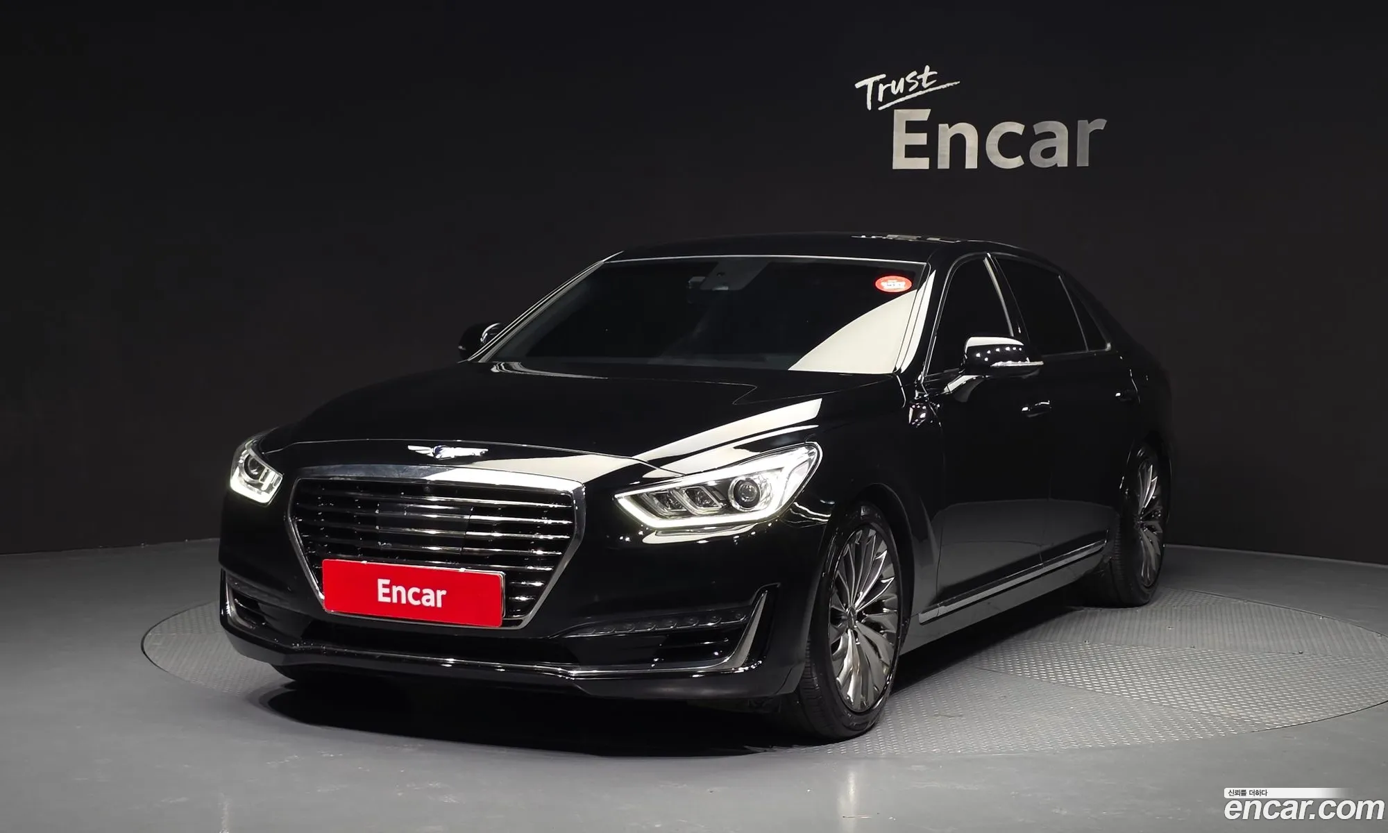 Genesis EQ900 2015 — 17