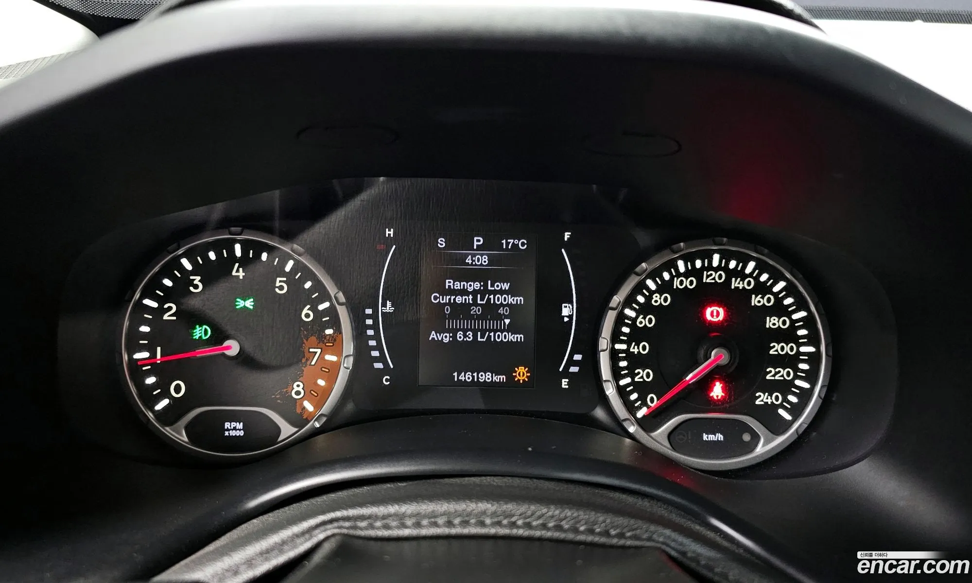 Jeep Renegade 2017 1C4BU0000HPF37900 — 13