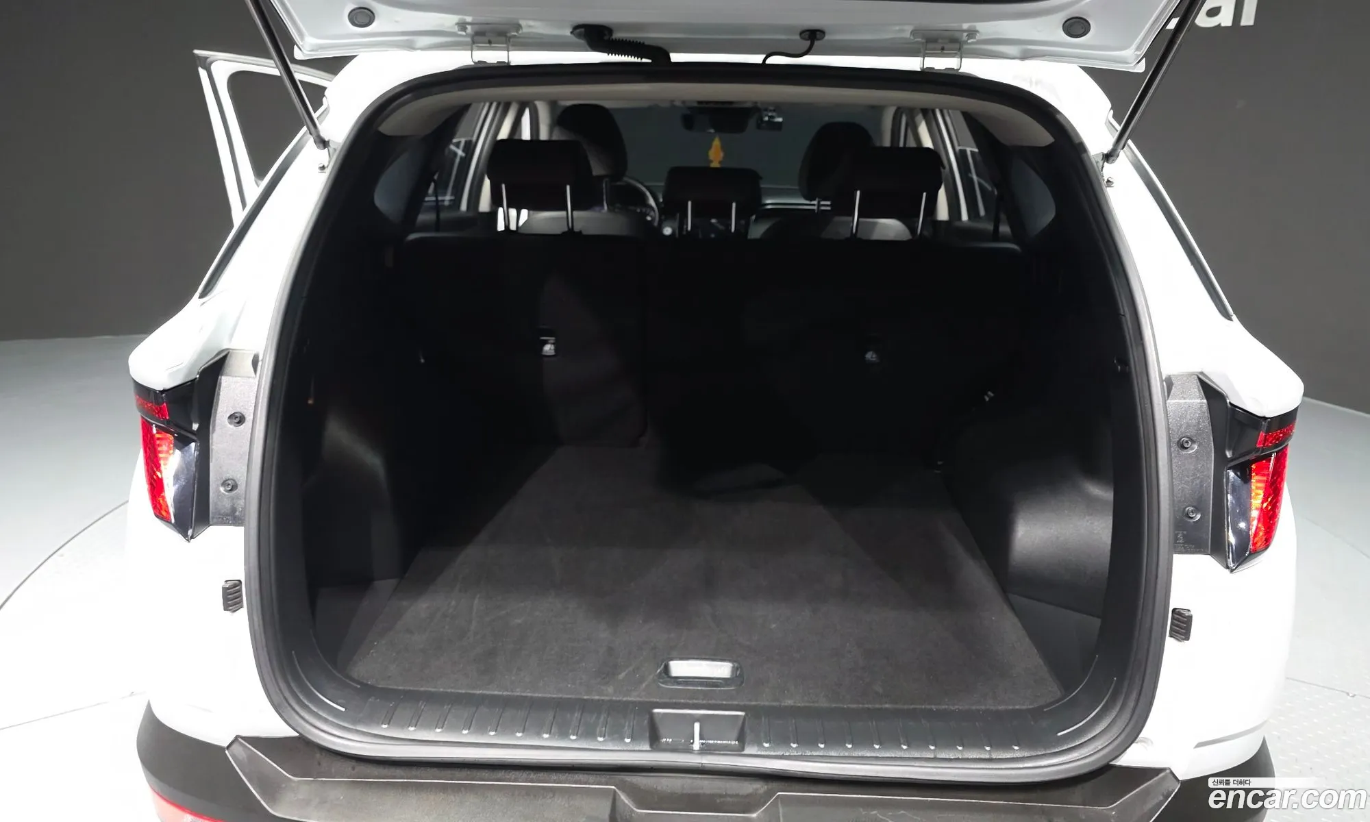 Hyundai Tucson 2023 — 28