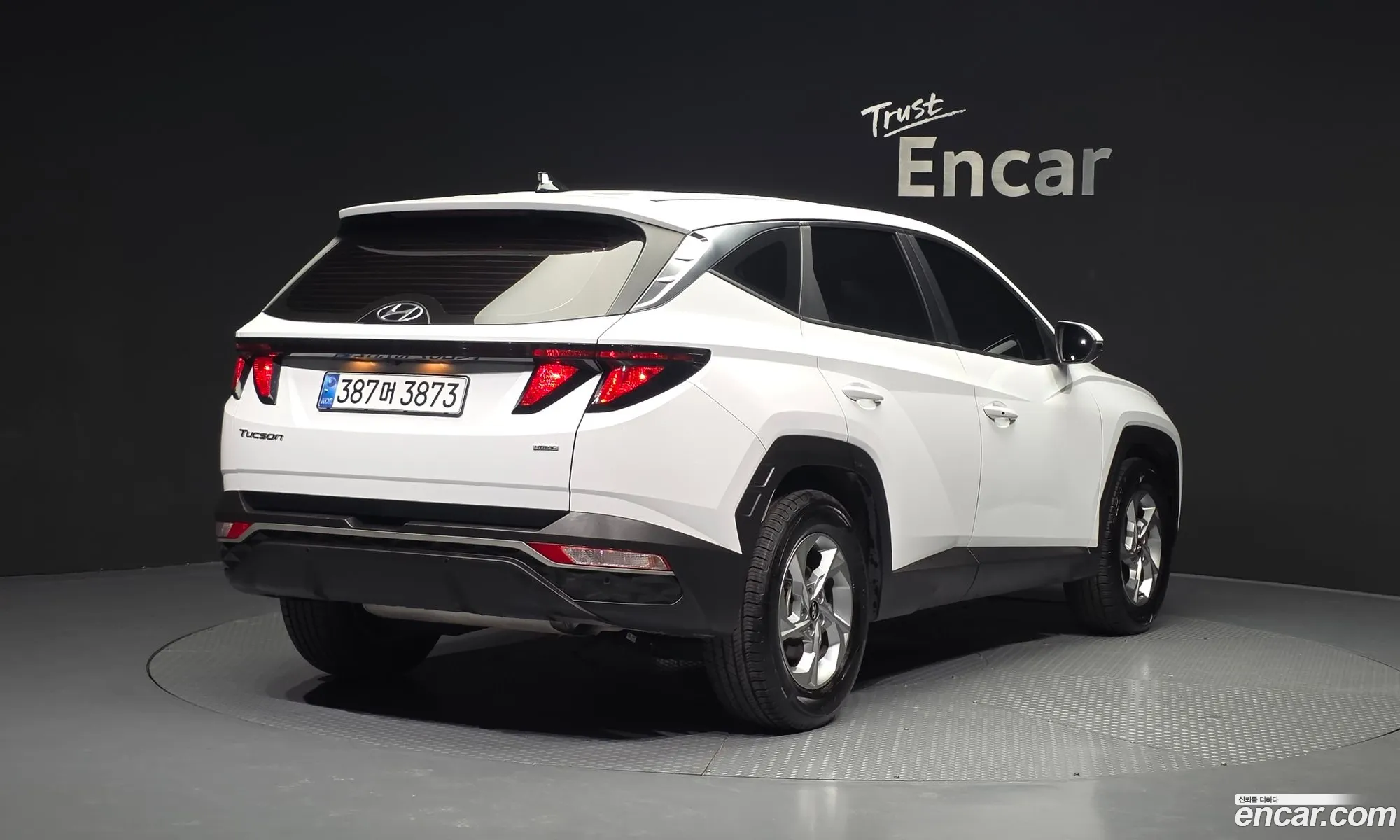 Hyundai Tucson 2023 — 17