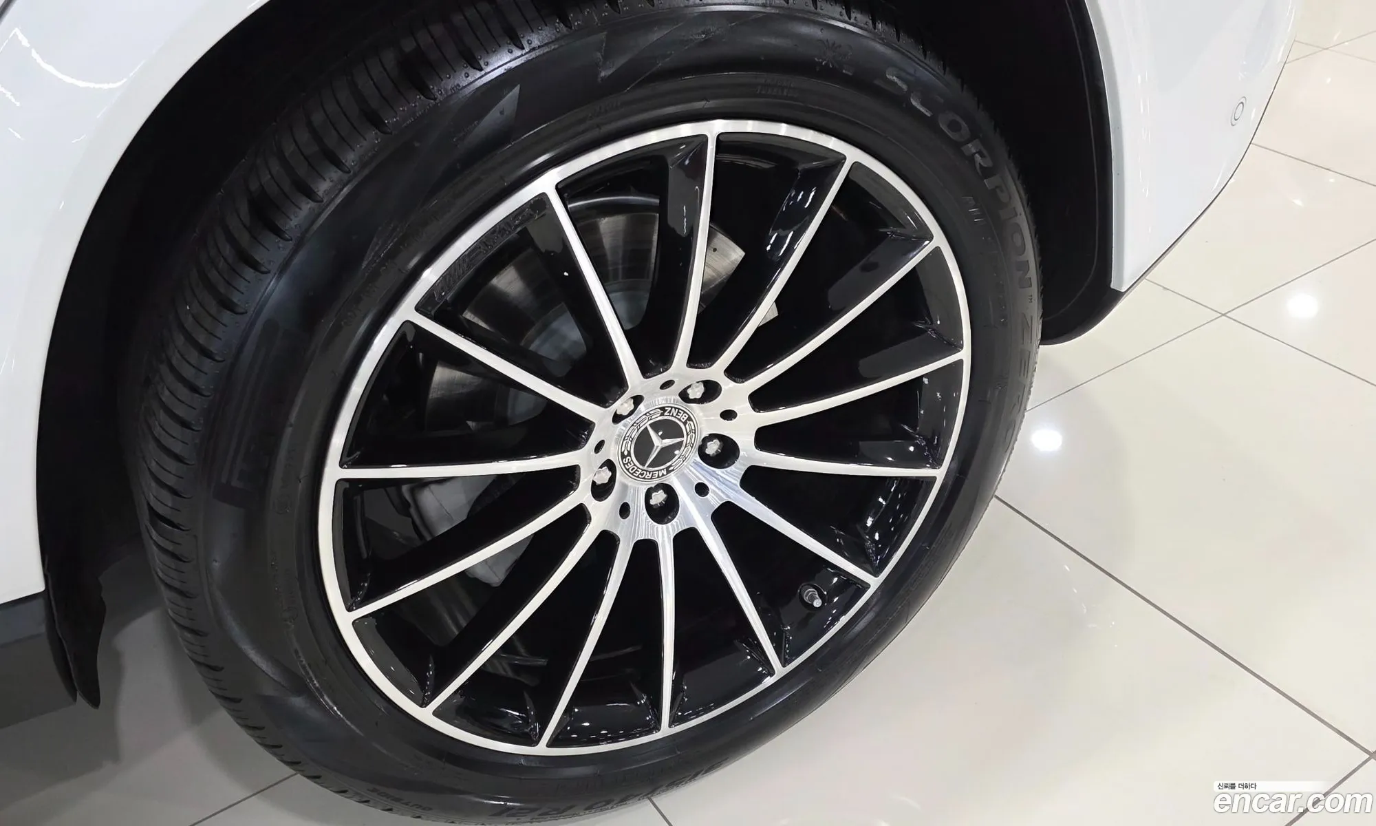 Mercedes-Benz GLE-Class W167 2023 — 20