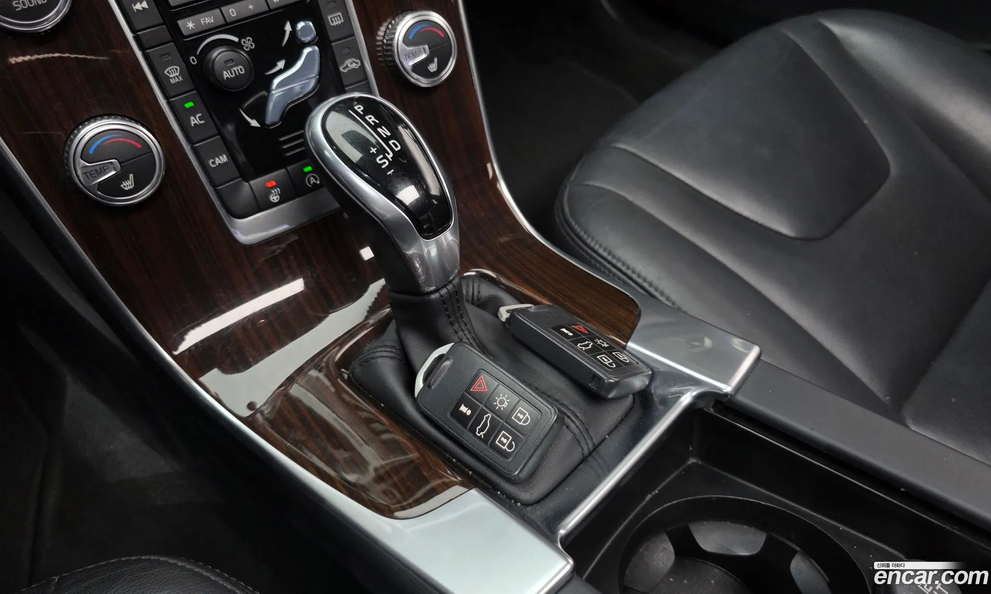 Volvo S60 2017 YV1FSA8BDH2435664 — 8