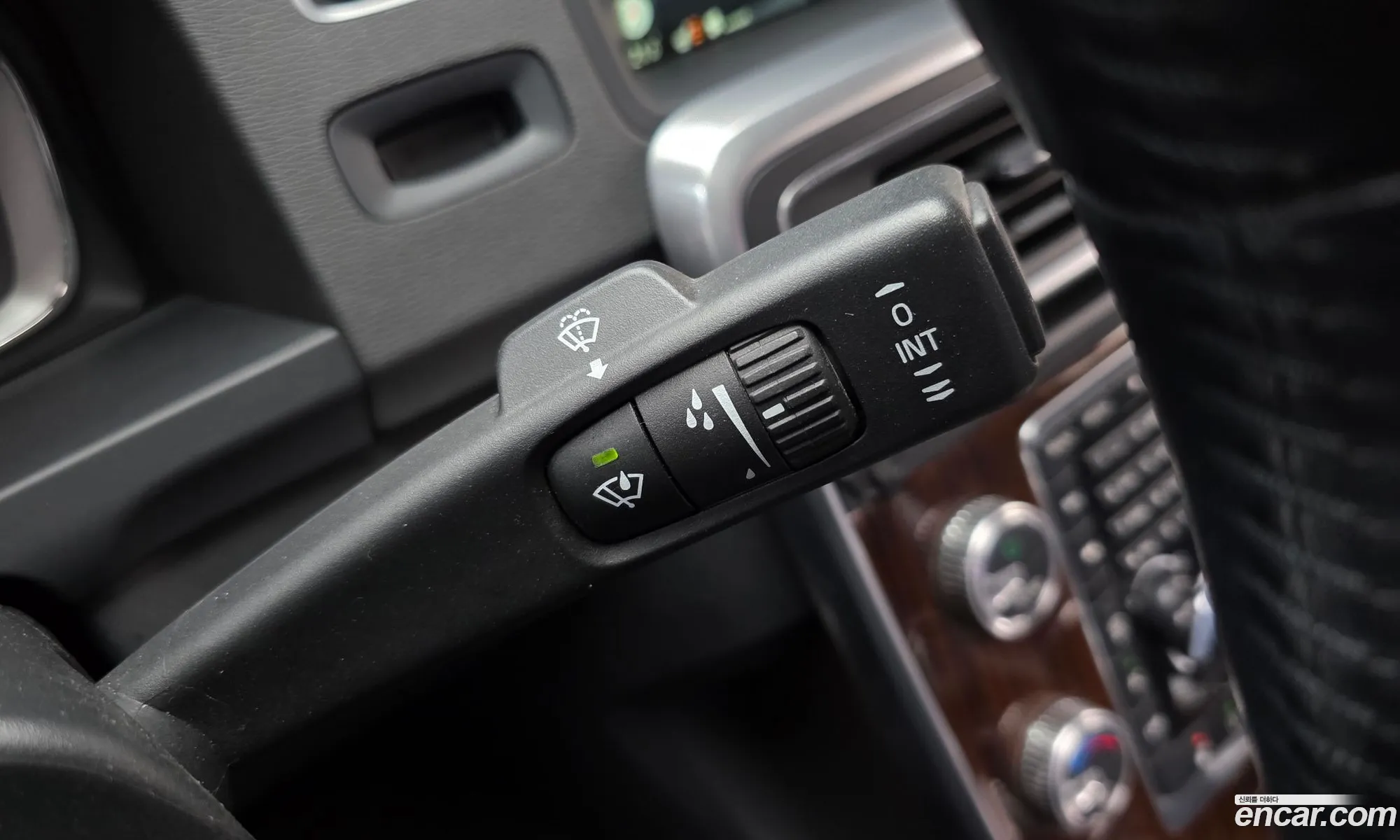 Volvo S60 2017 YV1FSA8BDH2435664 — 4