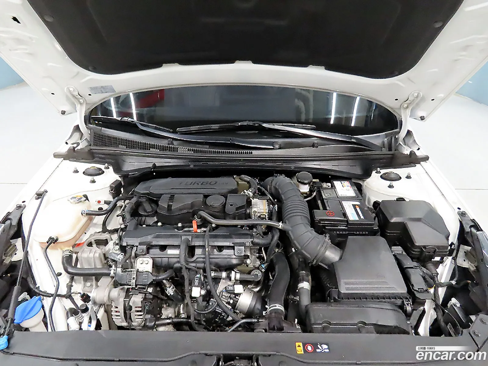 Hyundai Elantra 2021 — 18