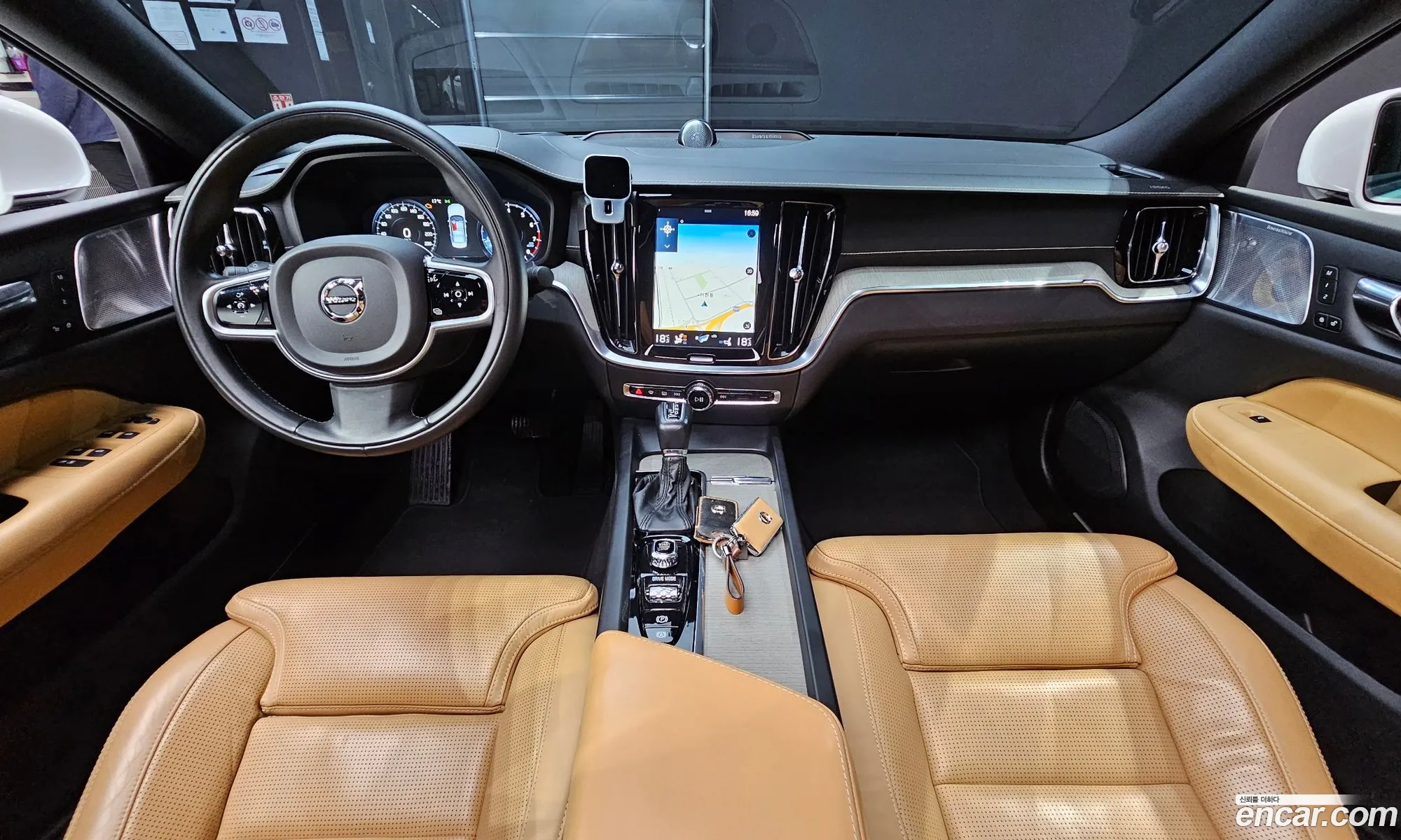 Volvo S60 2019 7JRZS102DLG040497 — 19