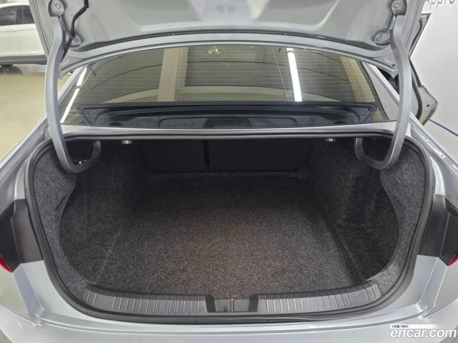 Volkswagen Jetta 7th Gen 2024 — 5