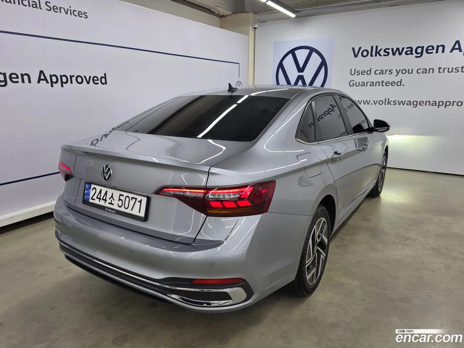Volkswagen Jetta 7th Gen 2024 — 15