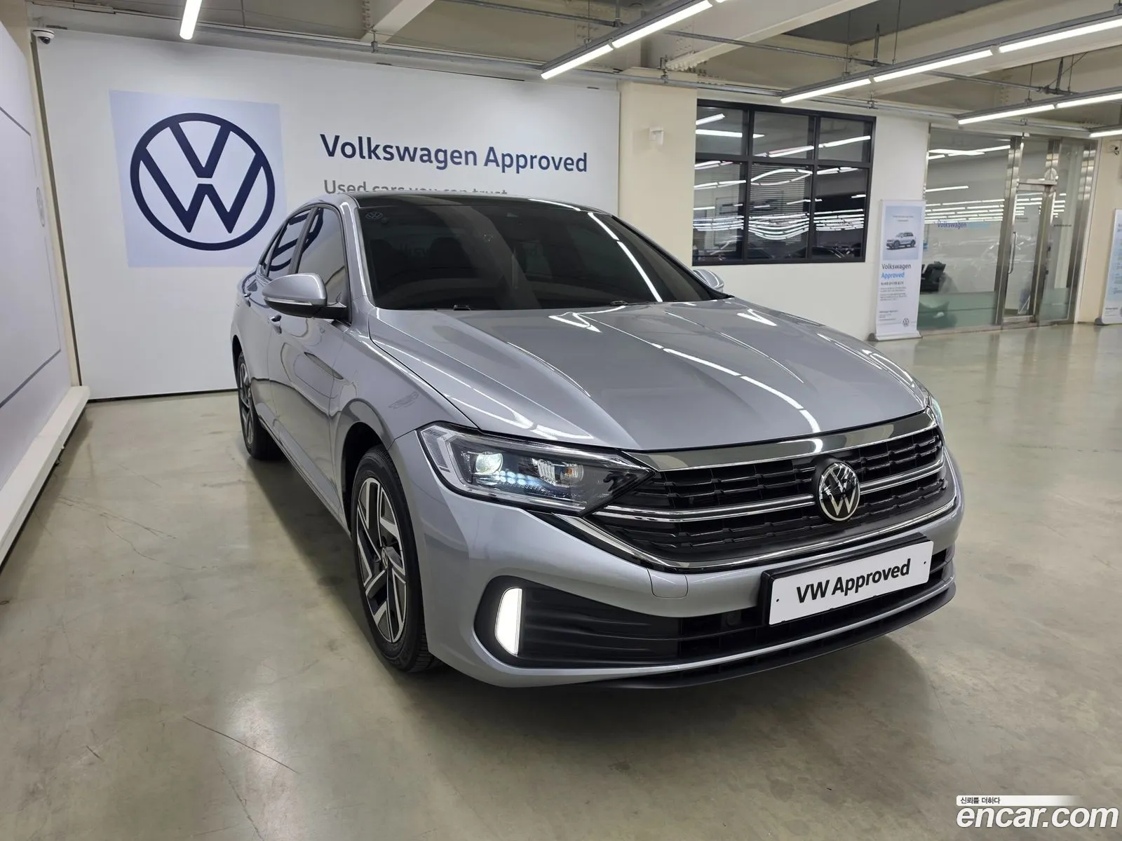 Volkswagen Jetta 7th Gen 2024 — 10