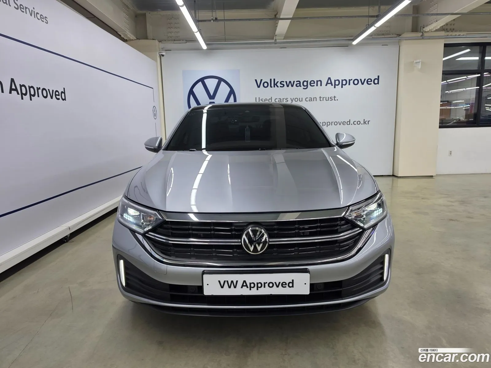 Volkswagen Jetta 7th Gen 2024 — 12