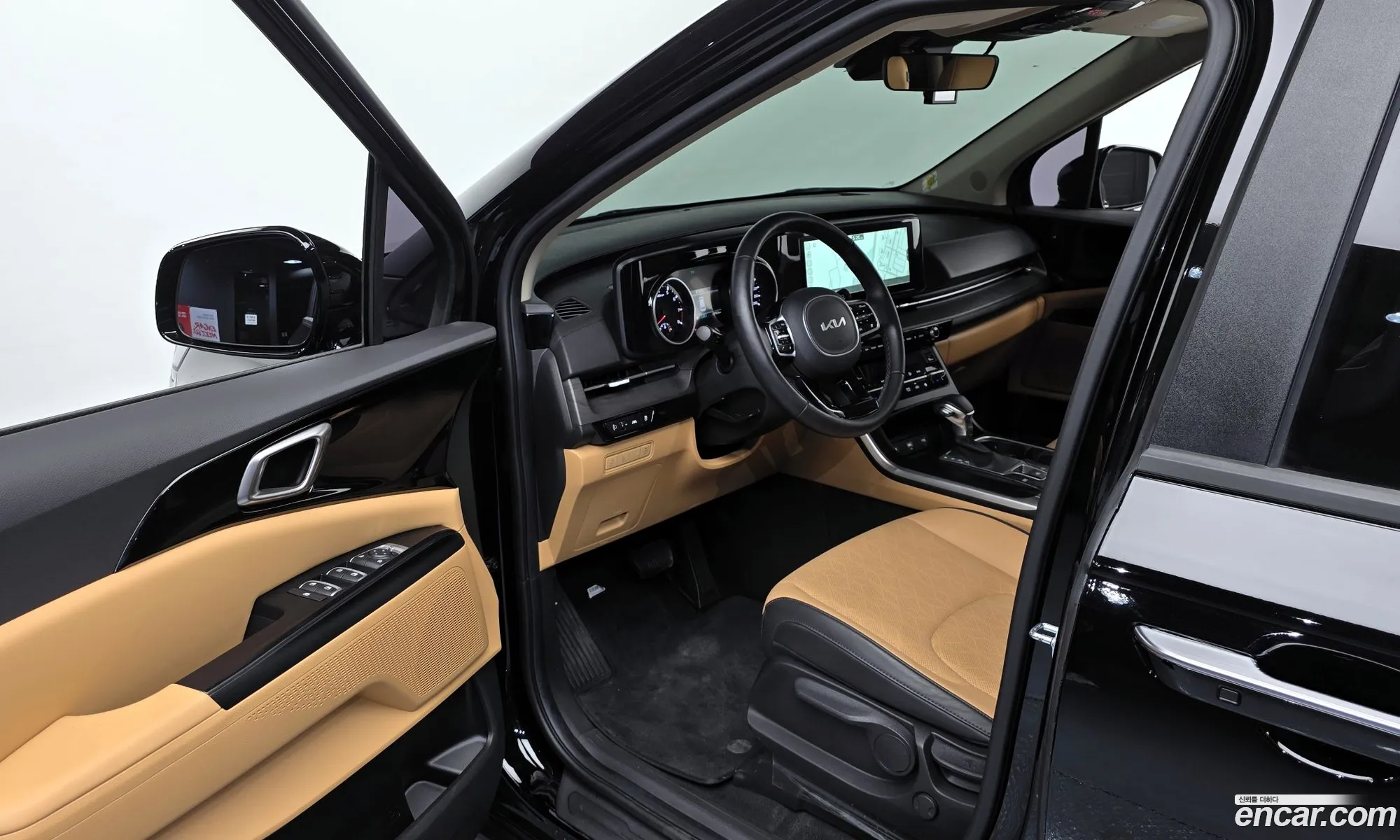 Kia Carnival 2023 — 30
