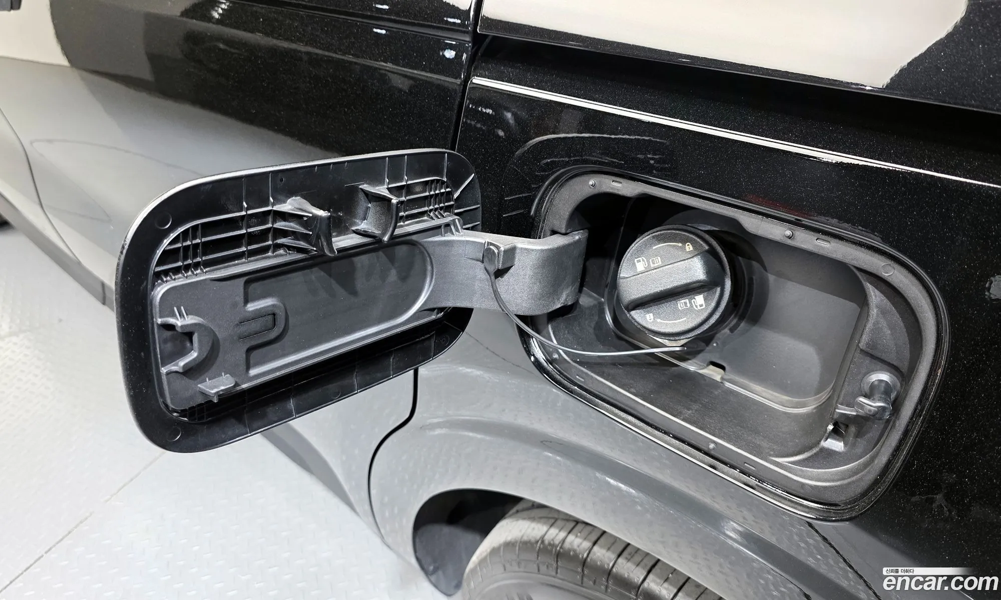 Kia Carnival 2023 — 24
