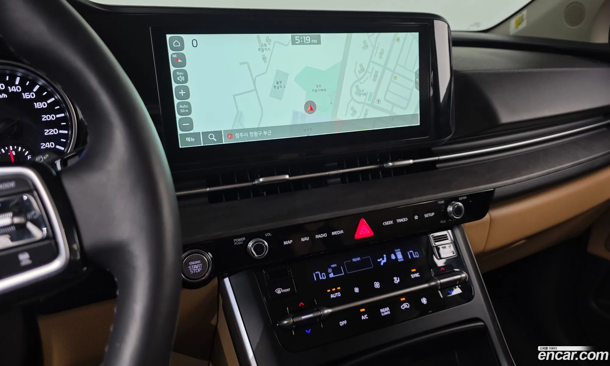 Kia Carnival 2023 — 27
