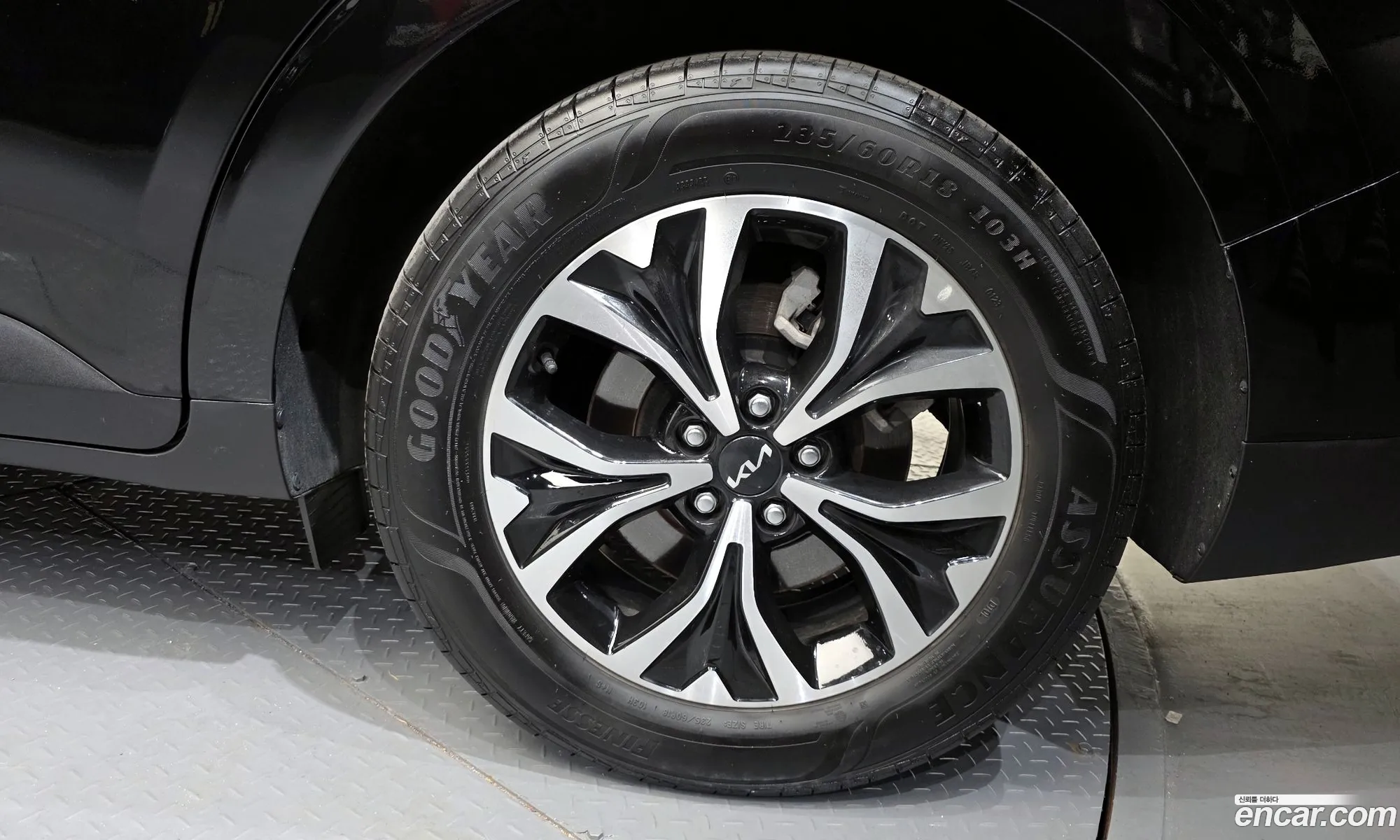 Kia Carnival 2023 — 11