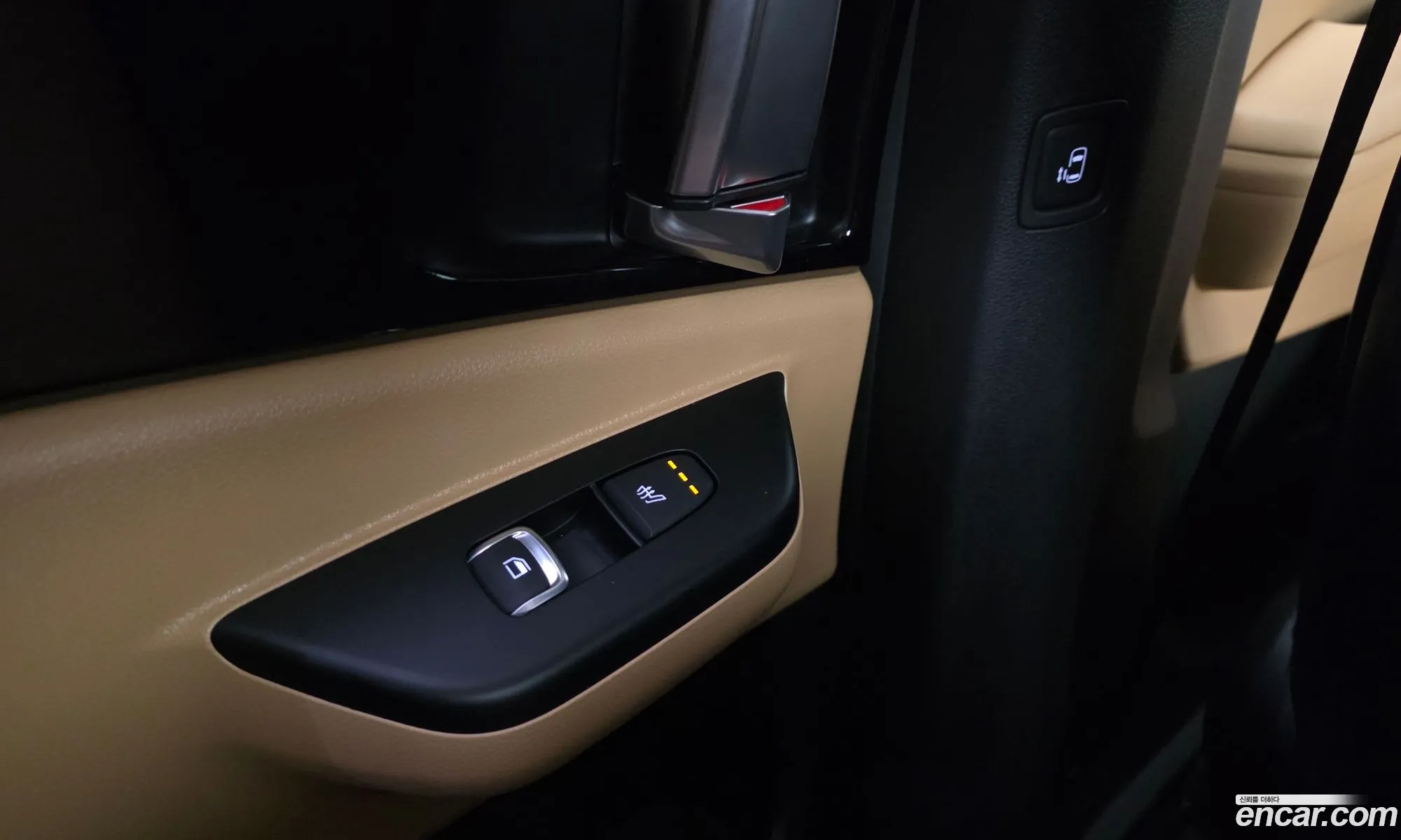 Kia Carnival 2023 — 18