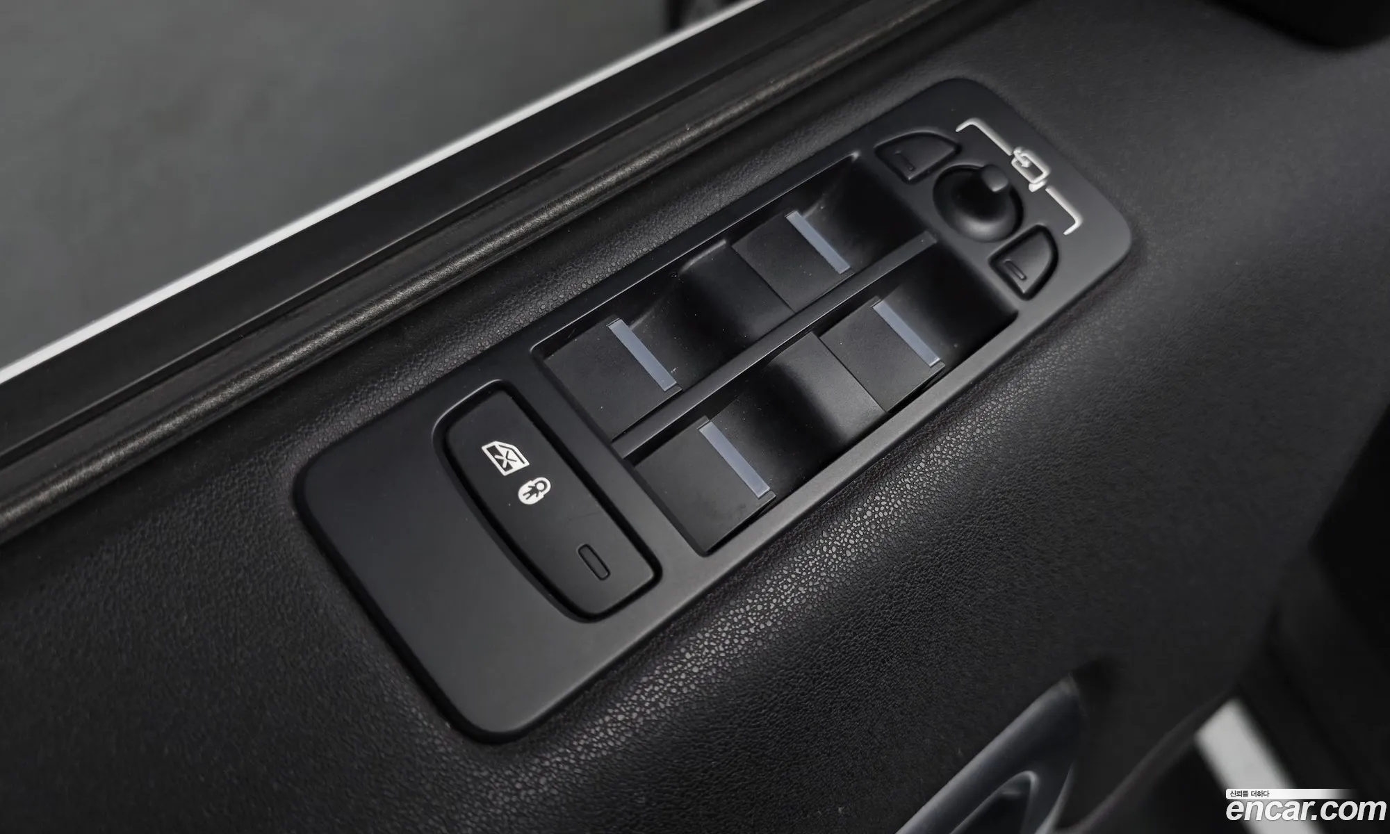 Land Rover Discovery Sport 2017 — 31