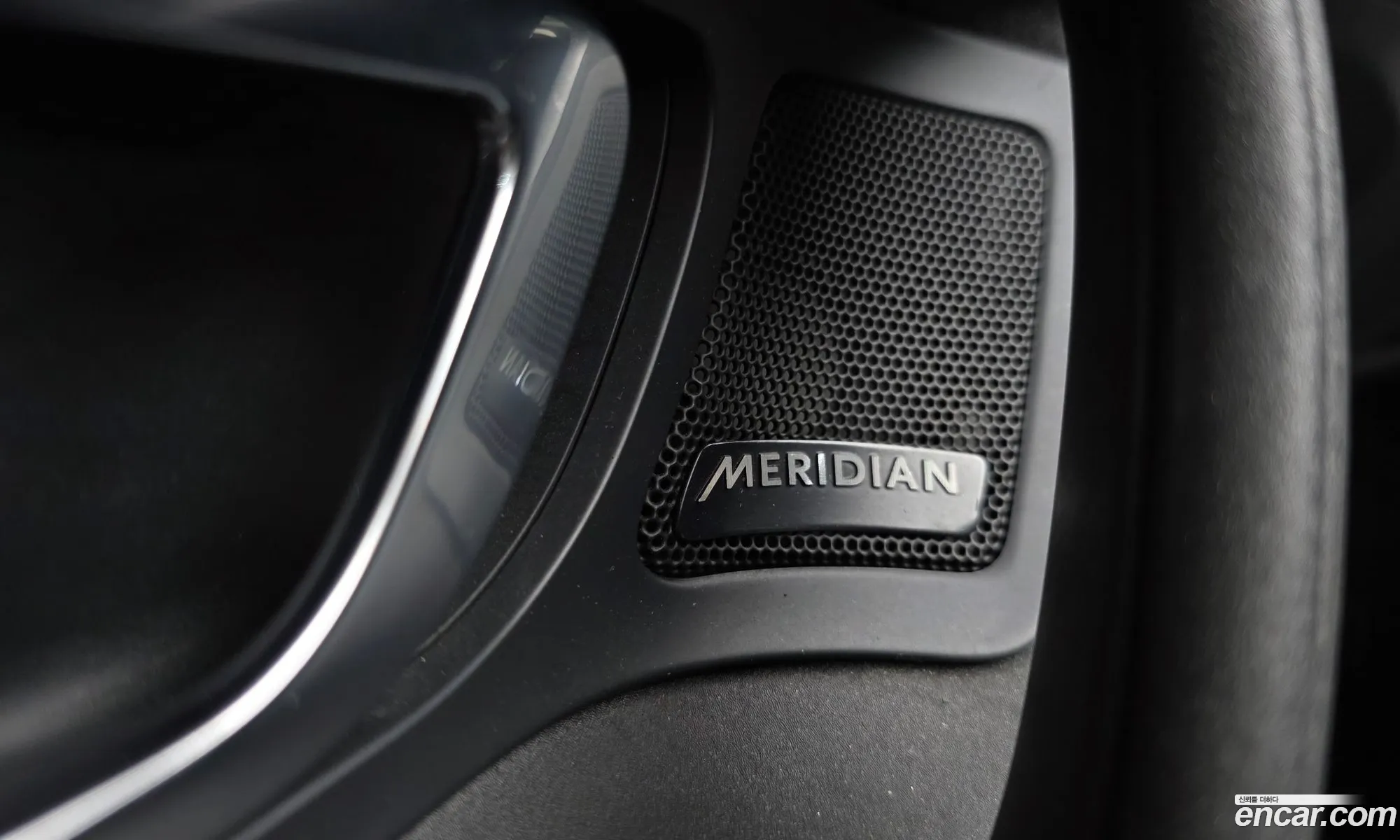 Land Rover Discovery Sport 2017 — 9