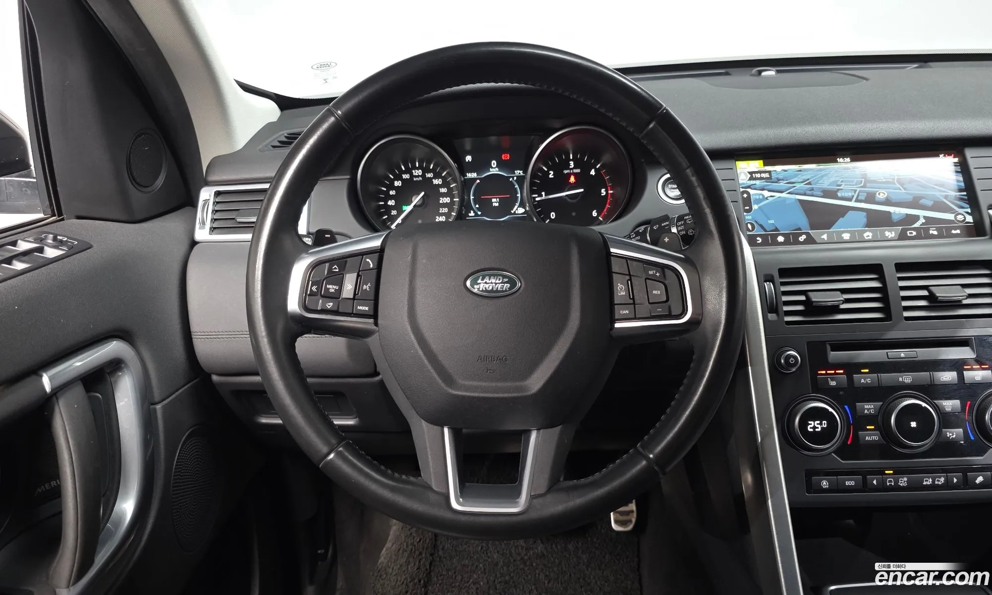 Land Rover Discovery Sport 2017 — 21