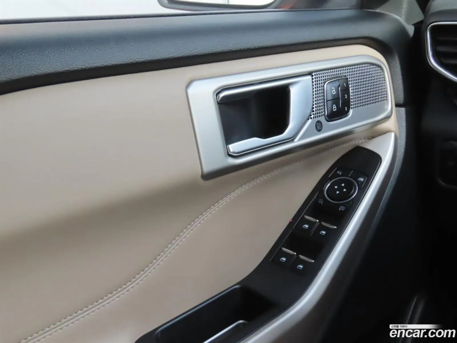 Ford Explorer 6th Gen 2023 — 17