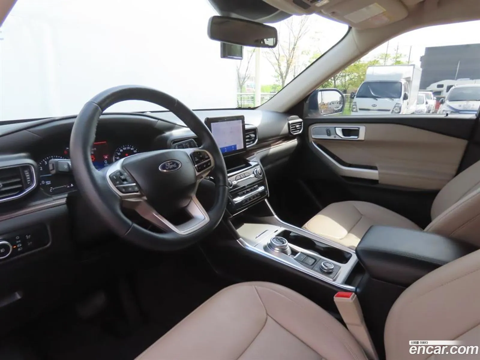 Ford Explorer 6th Gen 2023 — 3