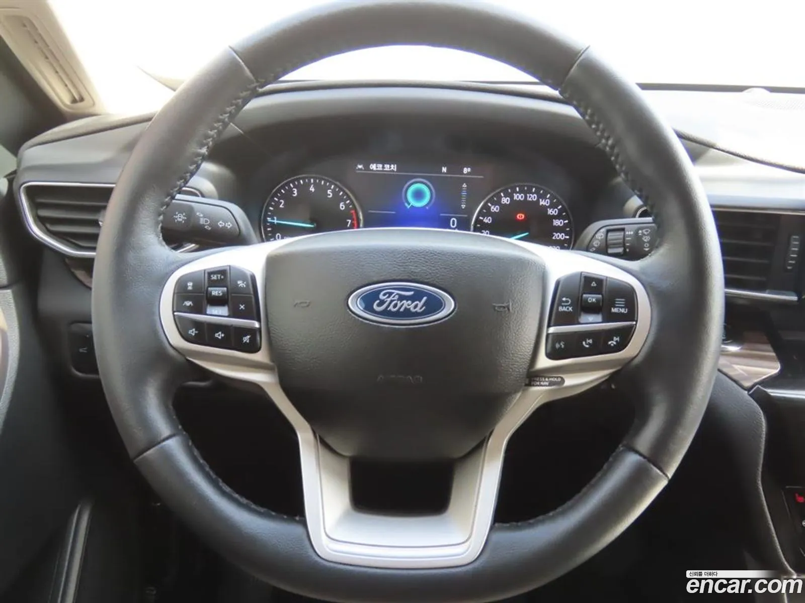 Ford Explorer 6th Gen 2023 — 16