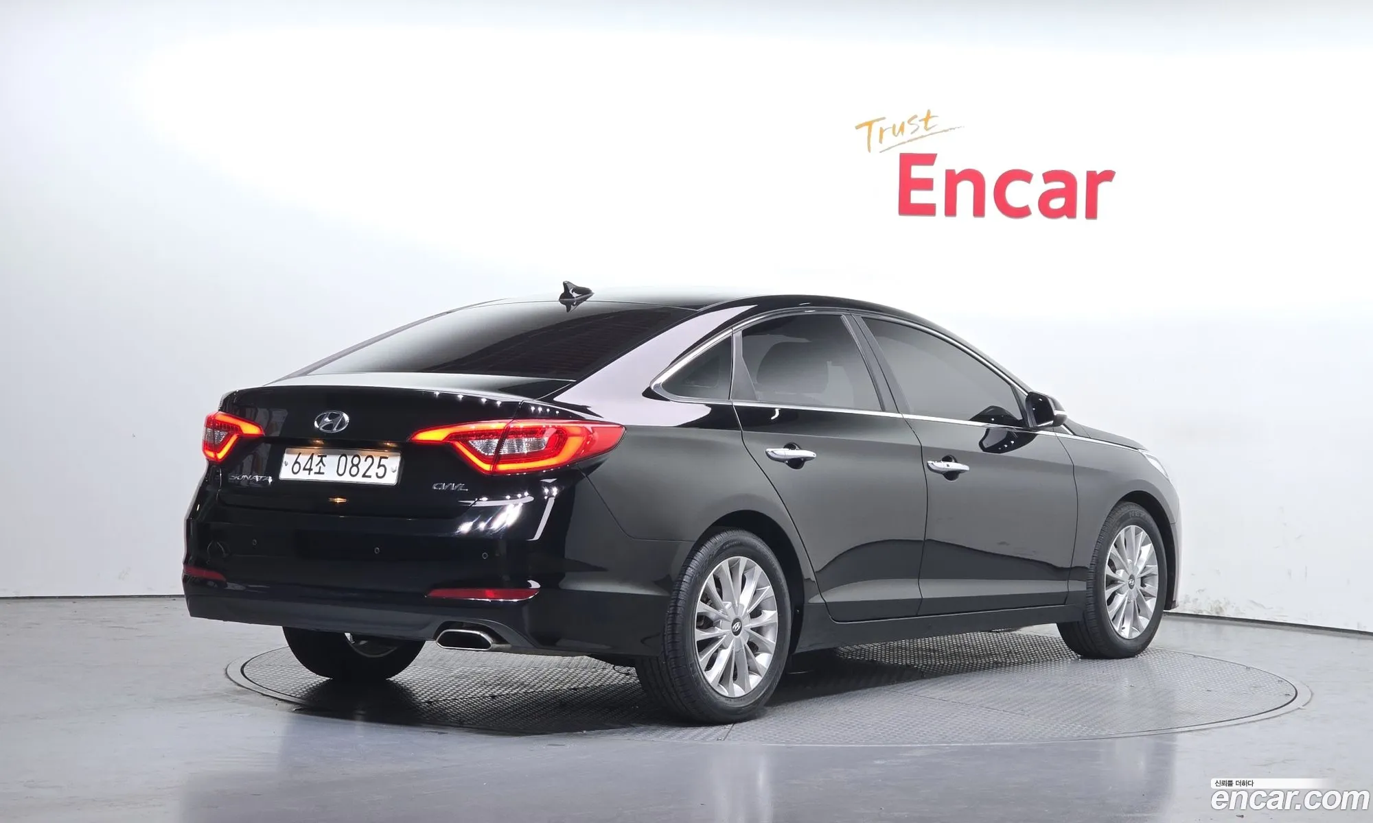 Hyundai LF Sonata 2016 — 10