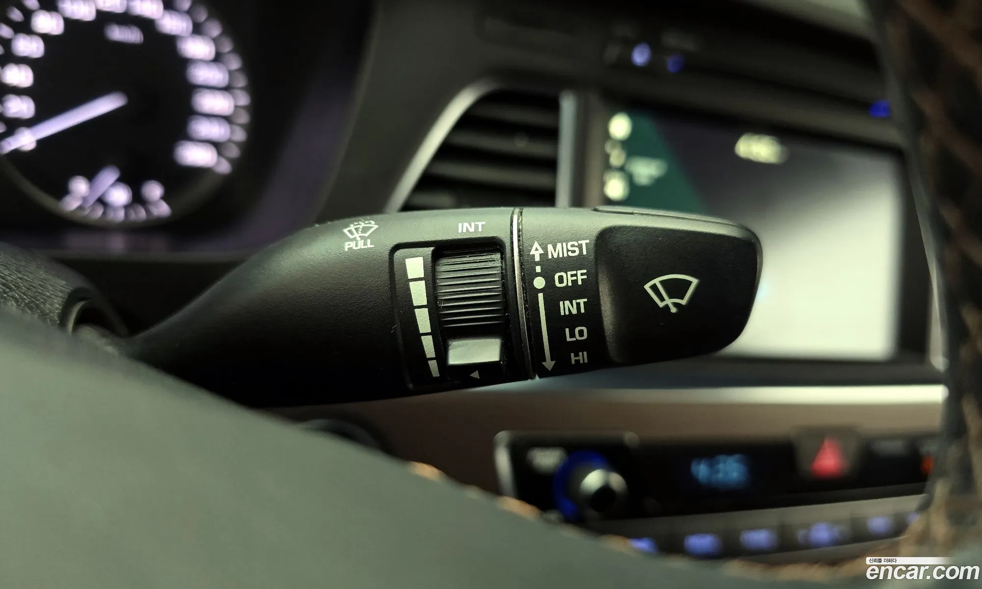Hyundai LF Sonata 2016 — 26