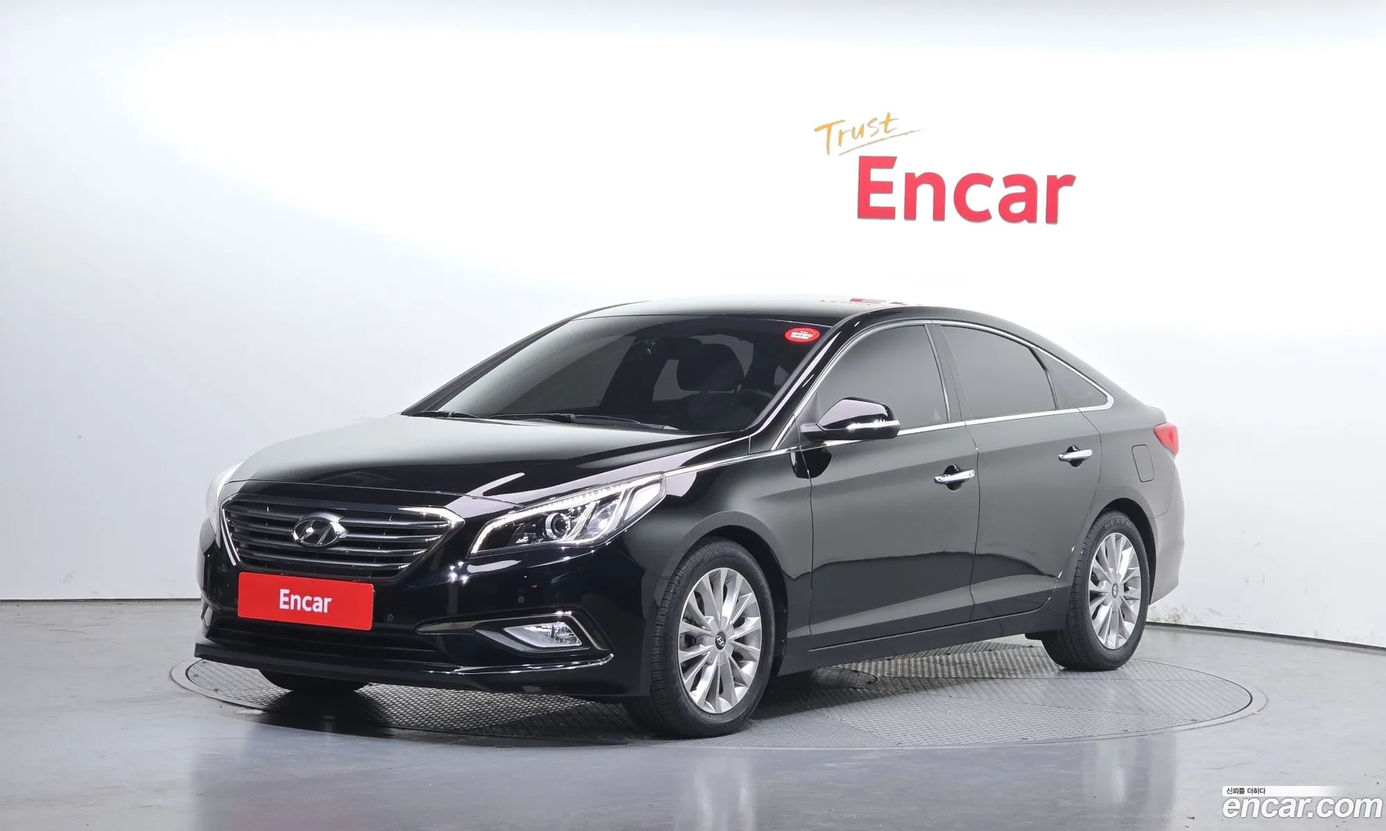 Hyundai LF Sonata 2016 — 30