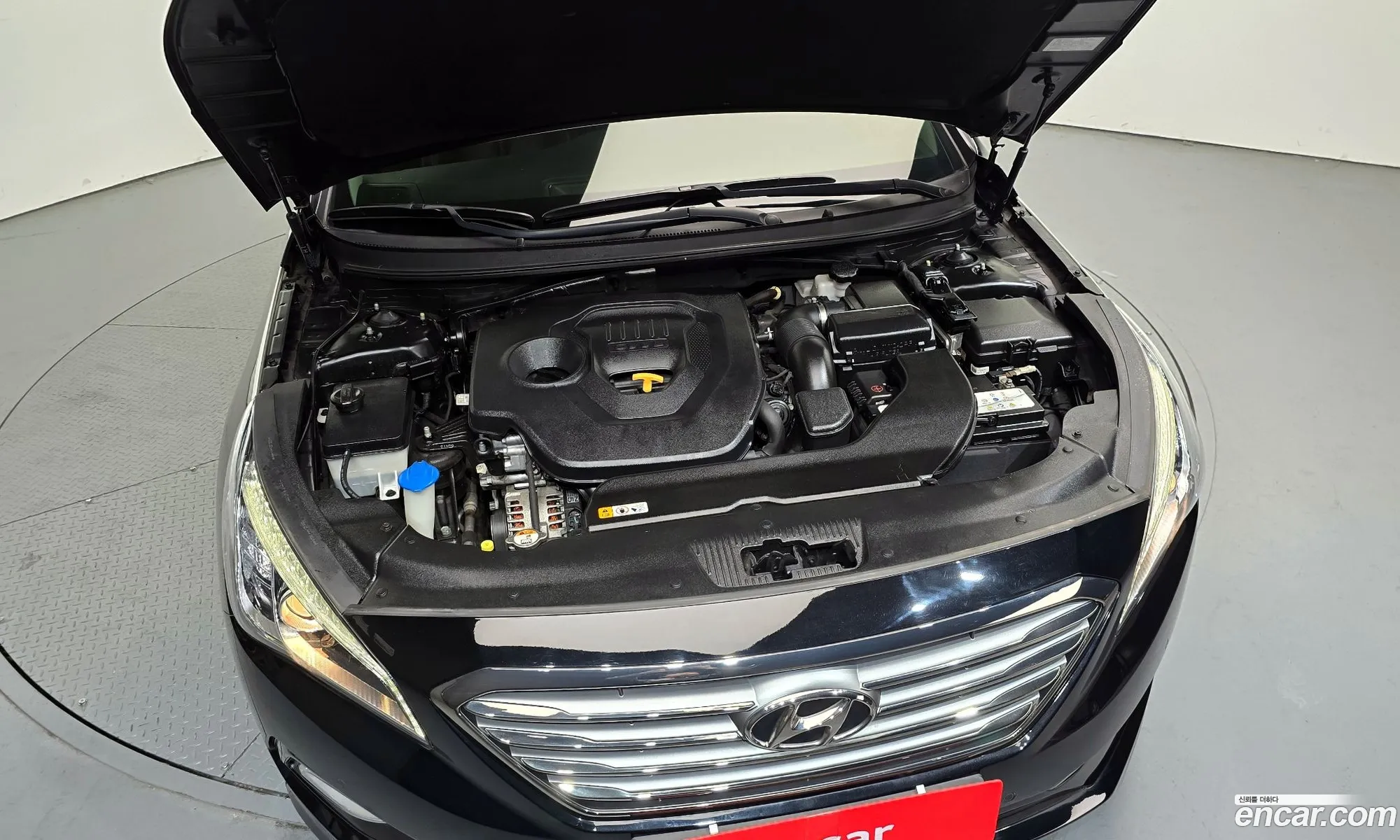 Hyundai LF Sonata 2016 — 17