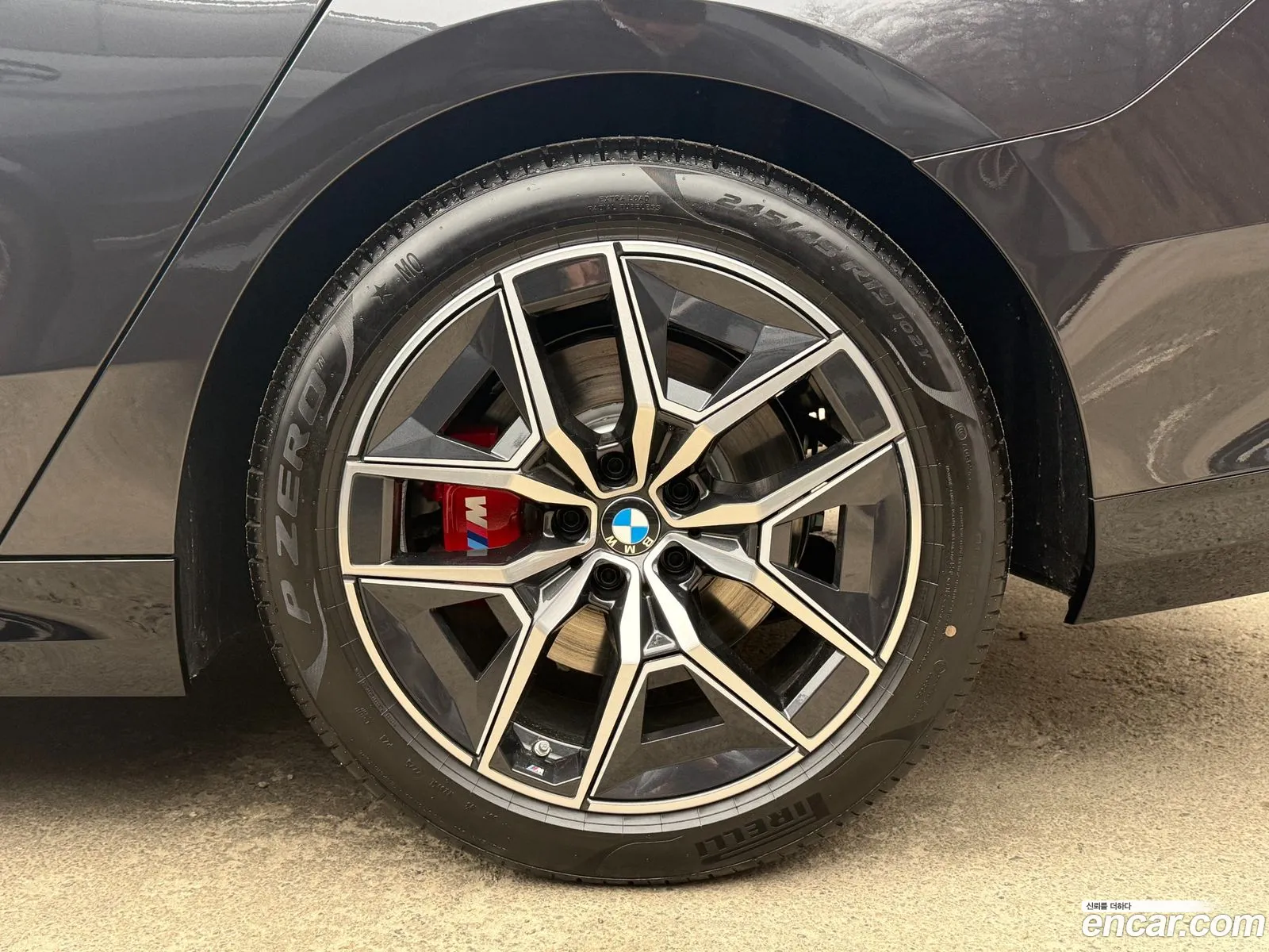 BMW 5 Series 2025 — 18