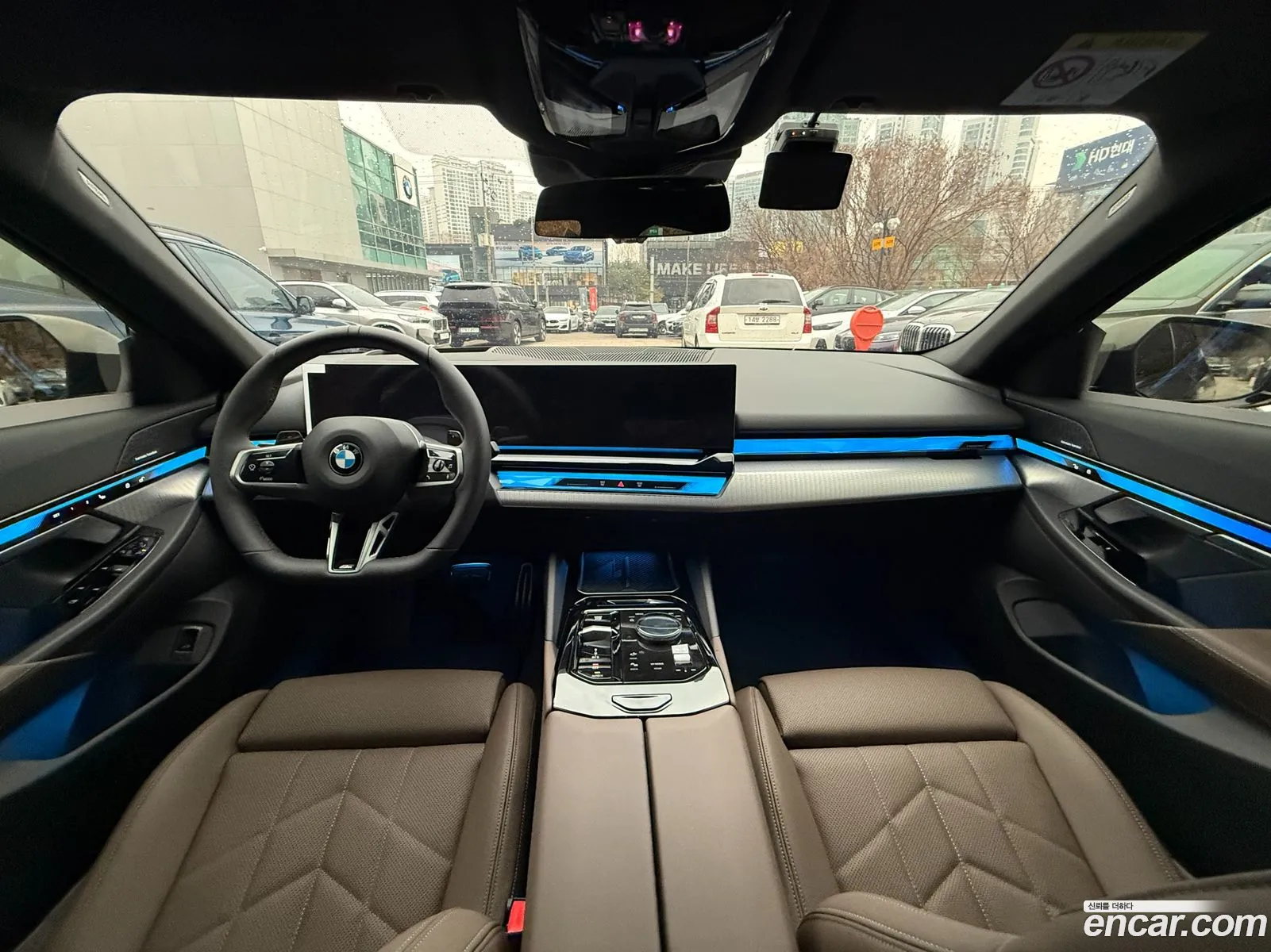 BMW 5 Series 2025 — 17